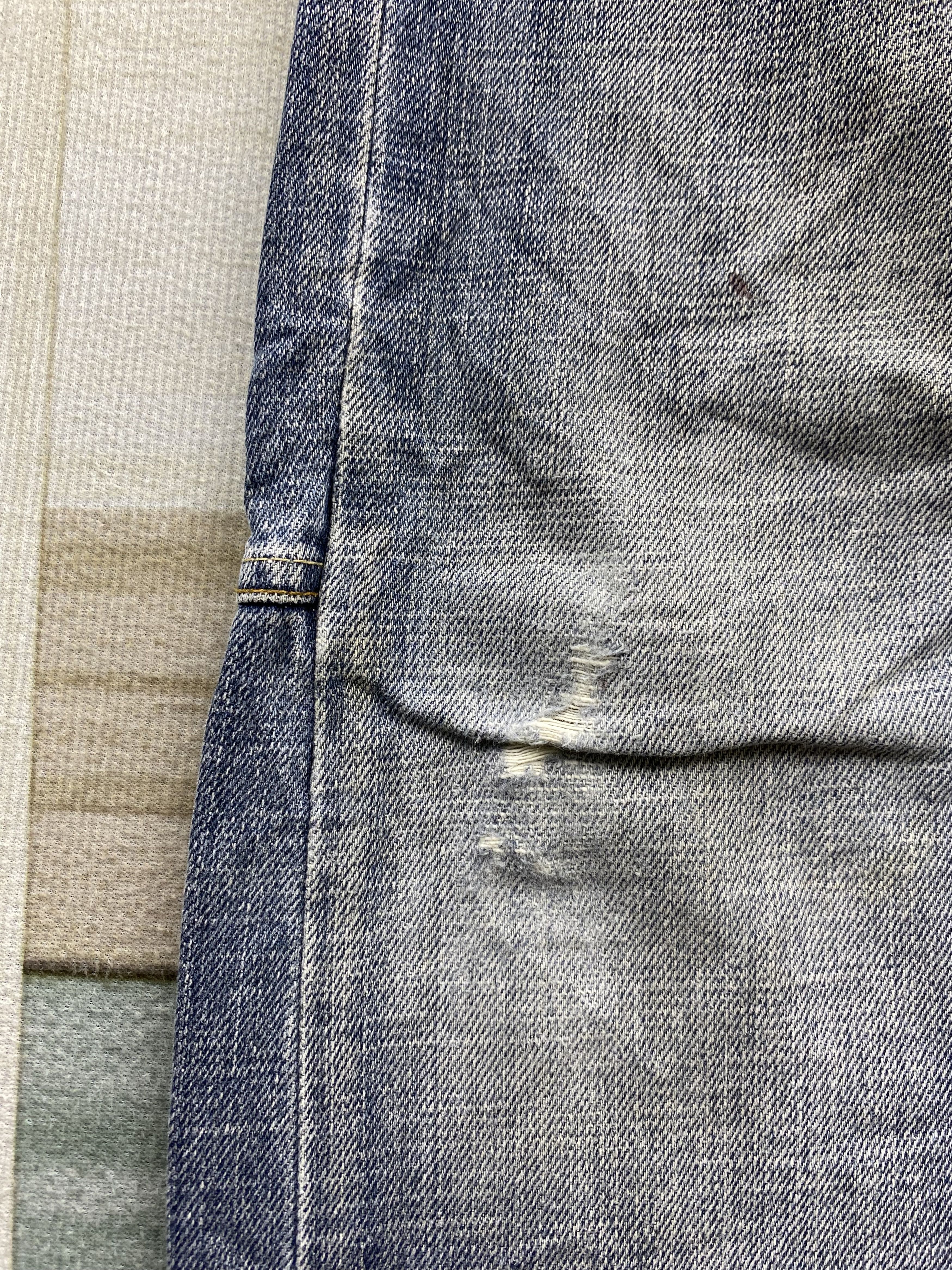 Japanese Brand Vintage Japanese Brand Dominate Double Waist Distress Jeans Size US 32 / EU 48 - 13 Thumbnail