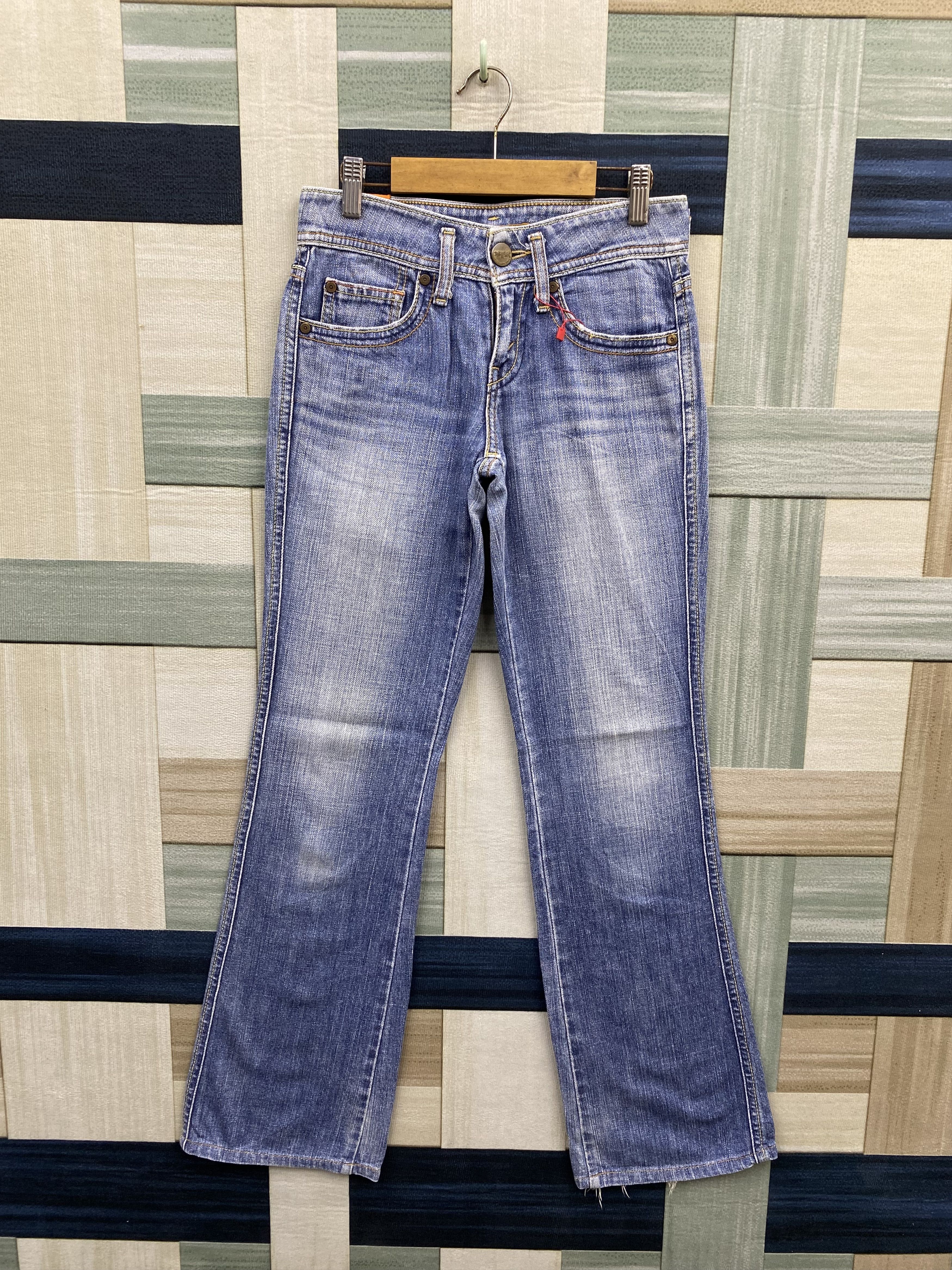 Levi's Vintage Levi's Faded Blue Denim Jean Size 26" / US 2 / IT 38 - 1 Thumbnail