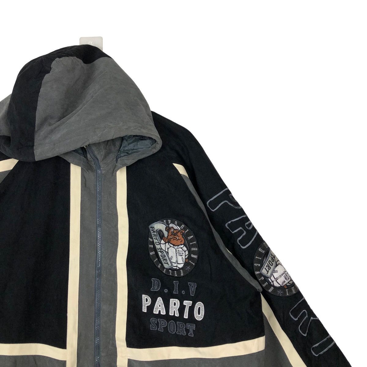 Cartoon Network VINTAGE PARTO SPORTS COACH JACKET BIG LOGO STREETWEAR STYLE Size US L / EU 52-54 / 3 - 5 Thumbnail