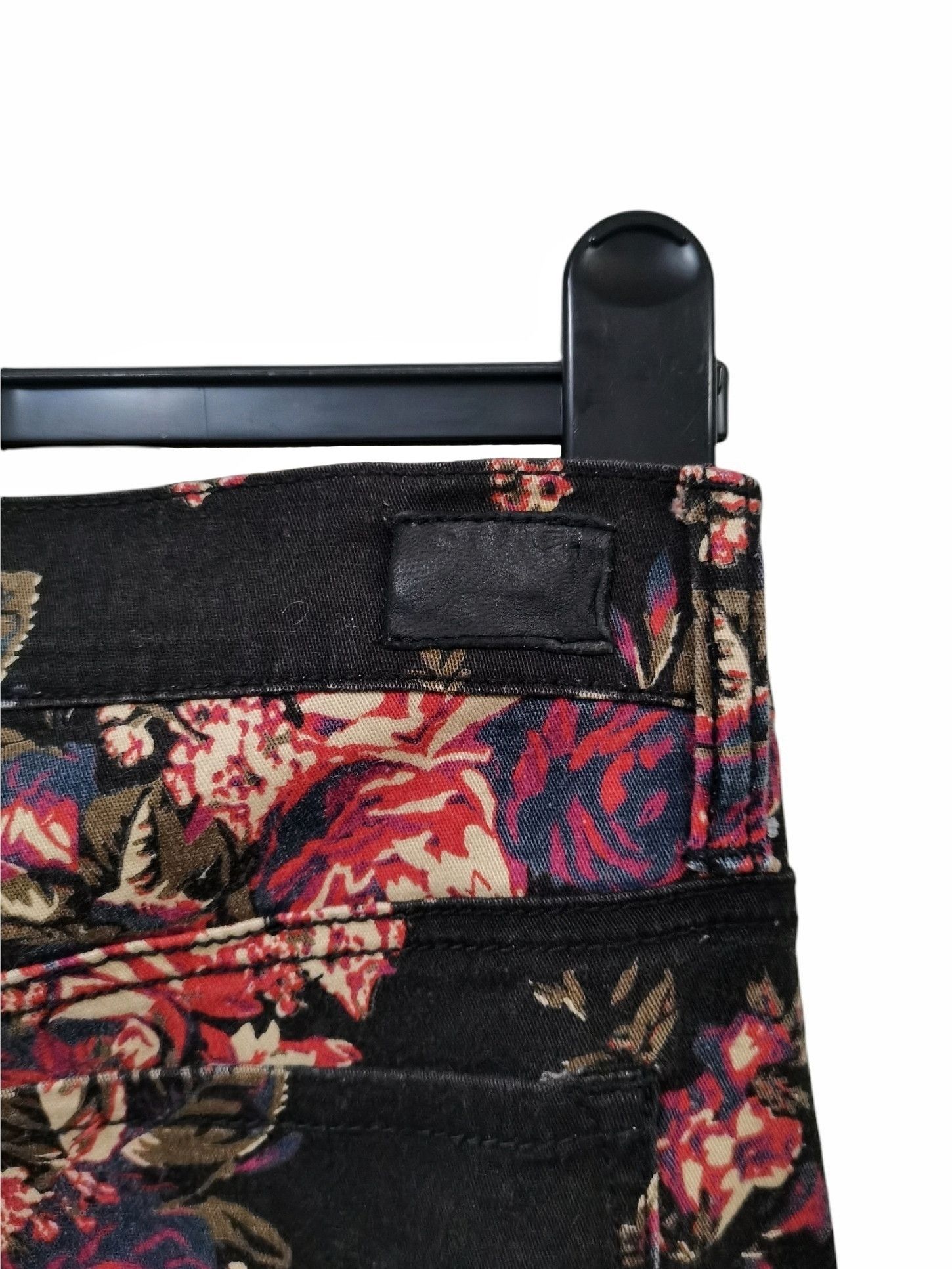 Art Comes First 🔥Fullprint Floral Skinny Jeans BDG Cigarette Mid Rise Rare Size US 30 / EU 46 - 6 Thumbnail