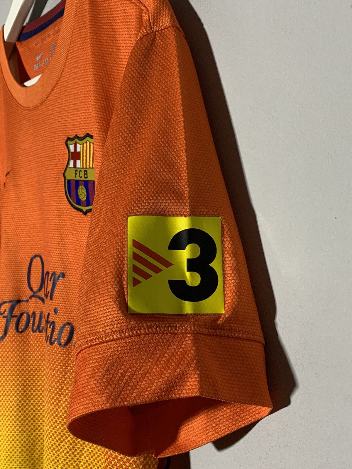 Nike F.C Barcelona Nike 2012/13 Y2k Streetwear Football Shirt Size US L / EU 52-54 / 3 - 7 Thumbnail