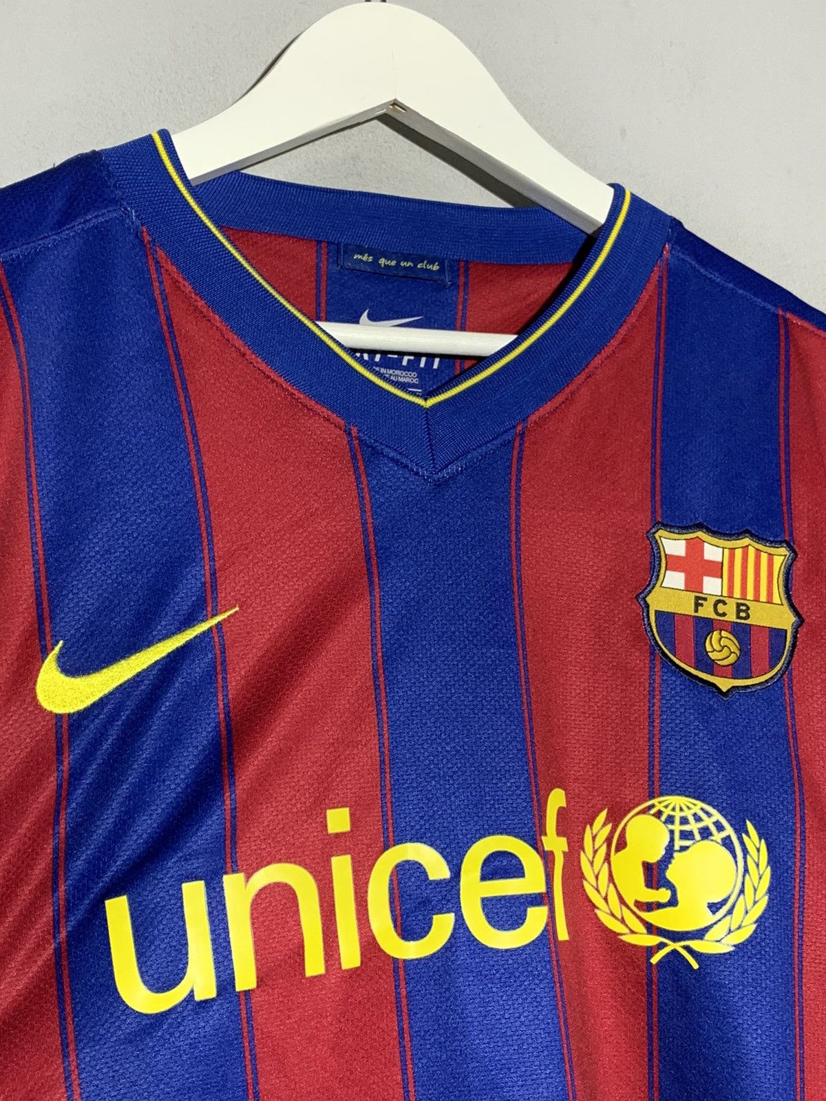Nike #9 Zlatan Ibrahimovic Barcelona Nike 2009/10 football shirt Size US XL / EU 56 / 4 - 5 Thumbnail