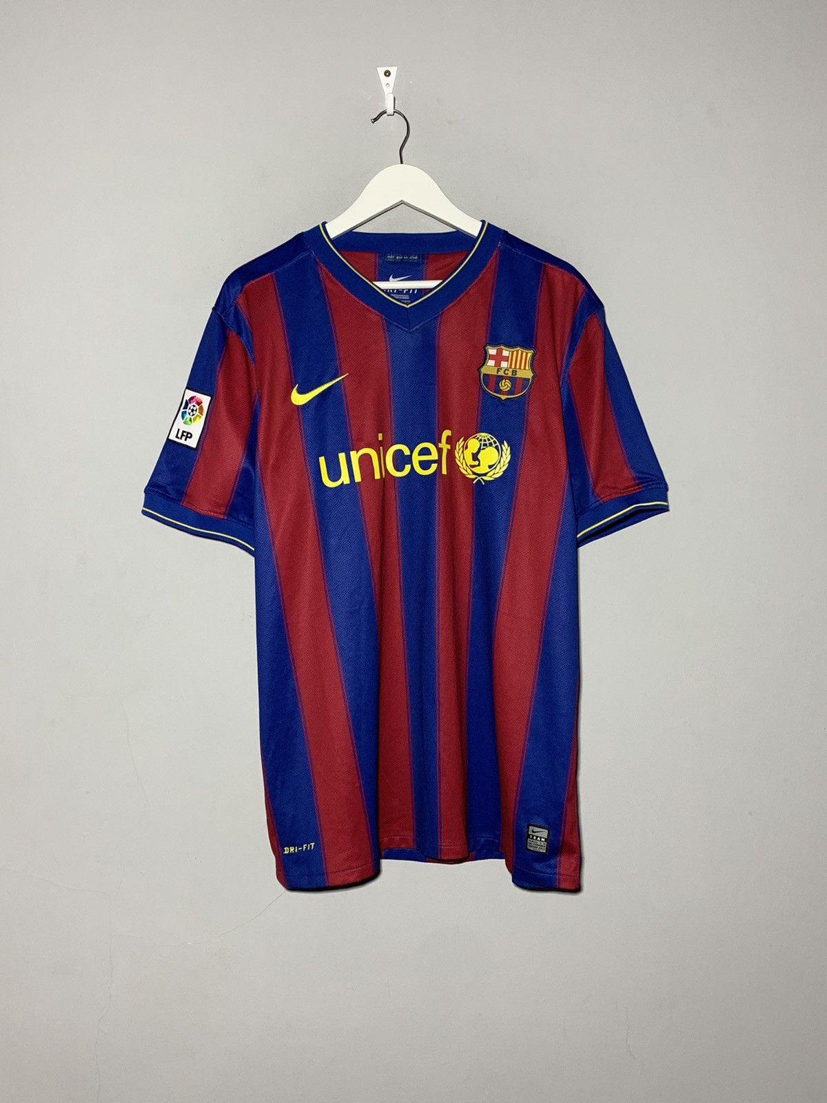 Nike #9 Zlatan Ibrahimovic Barcelona Nike 2009/10 football shirt Size US XL / EU 56 / 4 - 3 Thumbnail