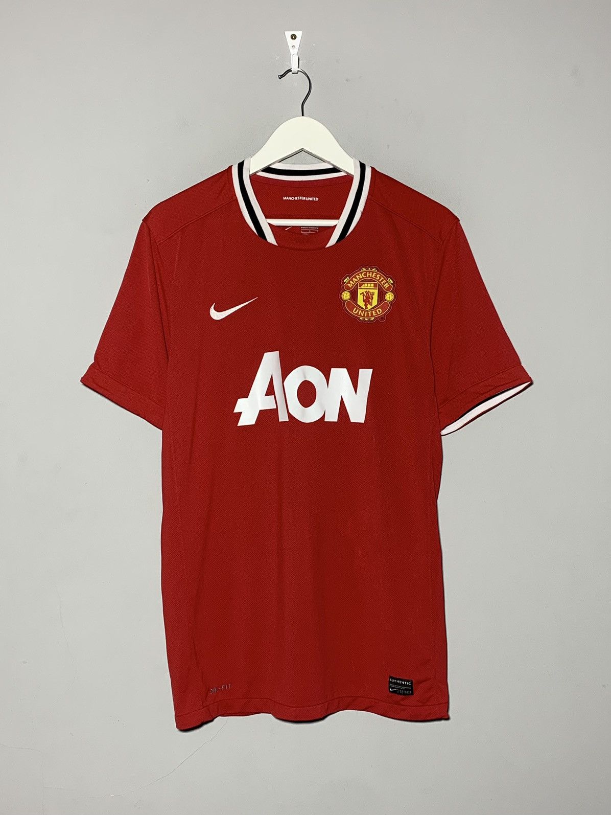 Nike Manchester United Nike 2011/12 Y2k Streetwear Football Shirt Size US L / EU 52-54 / 3 - 1 Thumbnail