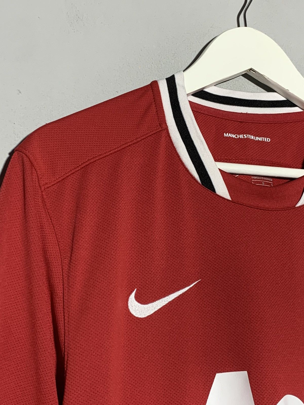 Nike Manchester United Nike 2011/12 Y2k Streetwear Football Shirt Size US L / EU 52-54 / 3 - 5 Thumbnail