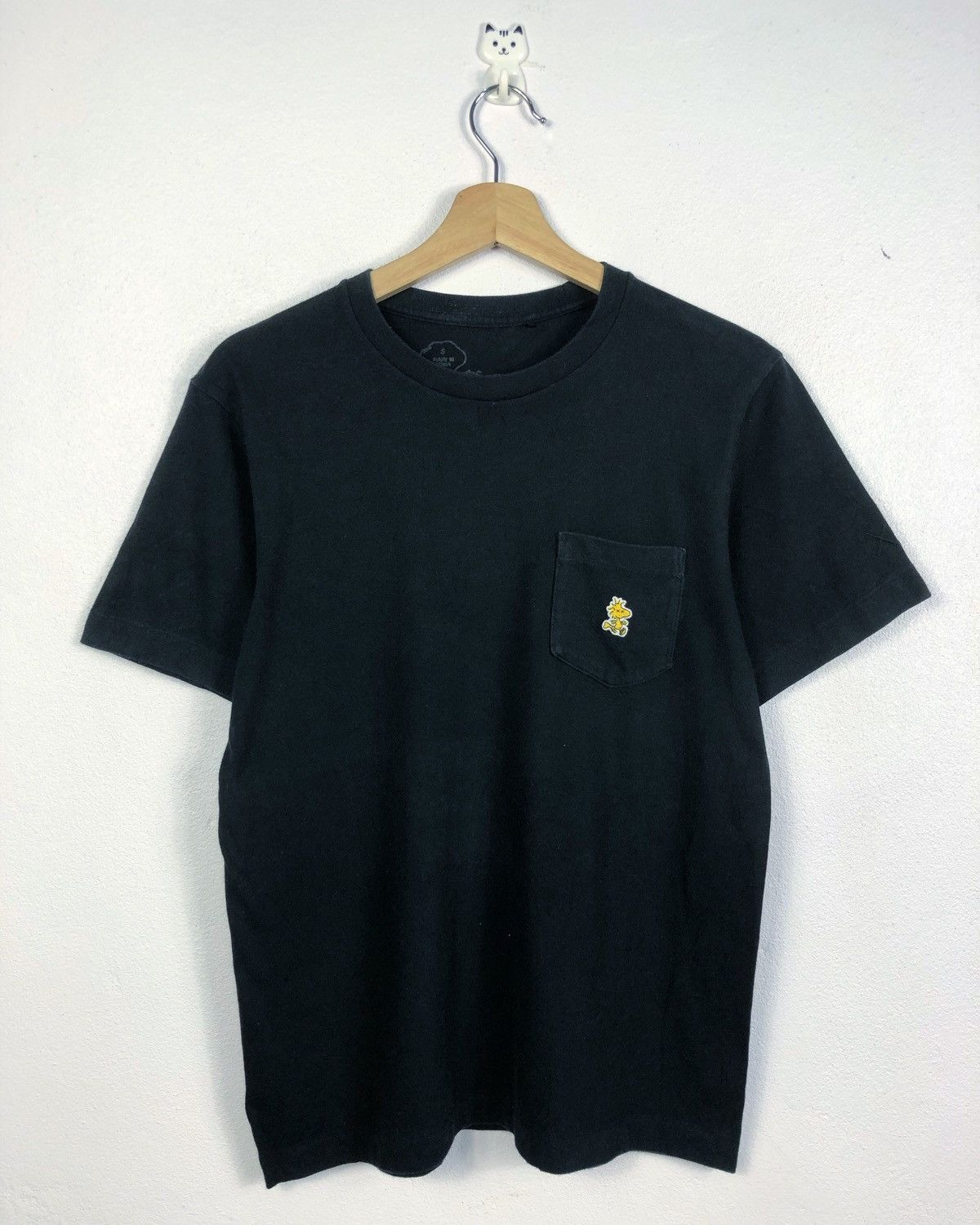 Kaws × Peanuts × Uniqlo Rare UT X Kaws X Peanuts Pocket Tee Size US S / EU 44-46 / 1 - 1 Thumbnail