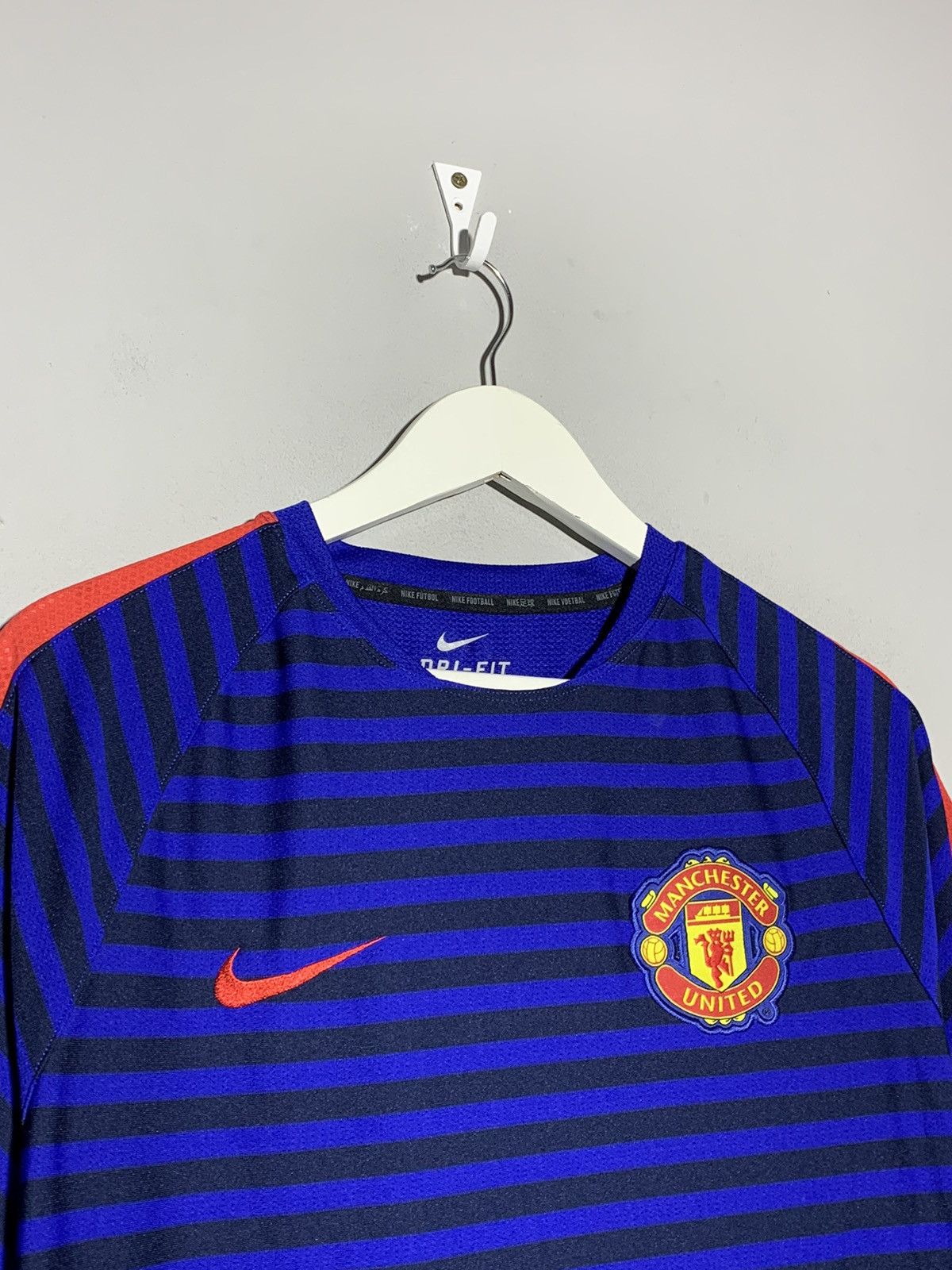 Nike Manchester United Nike Y2k Streetwear Football Shirt Size US XL / EU 56 / 4 - 3 Thumbnail