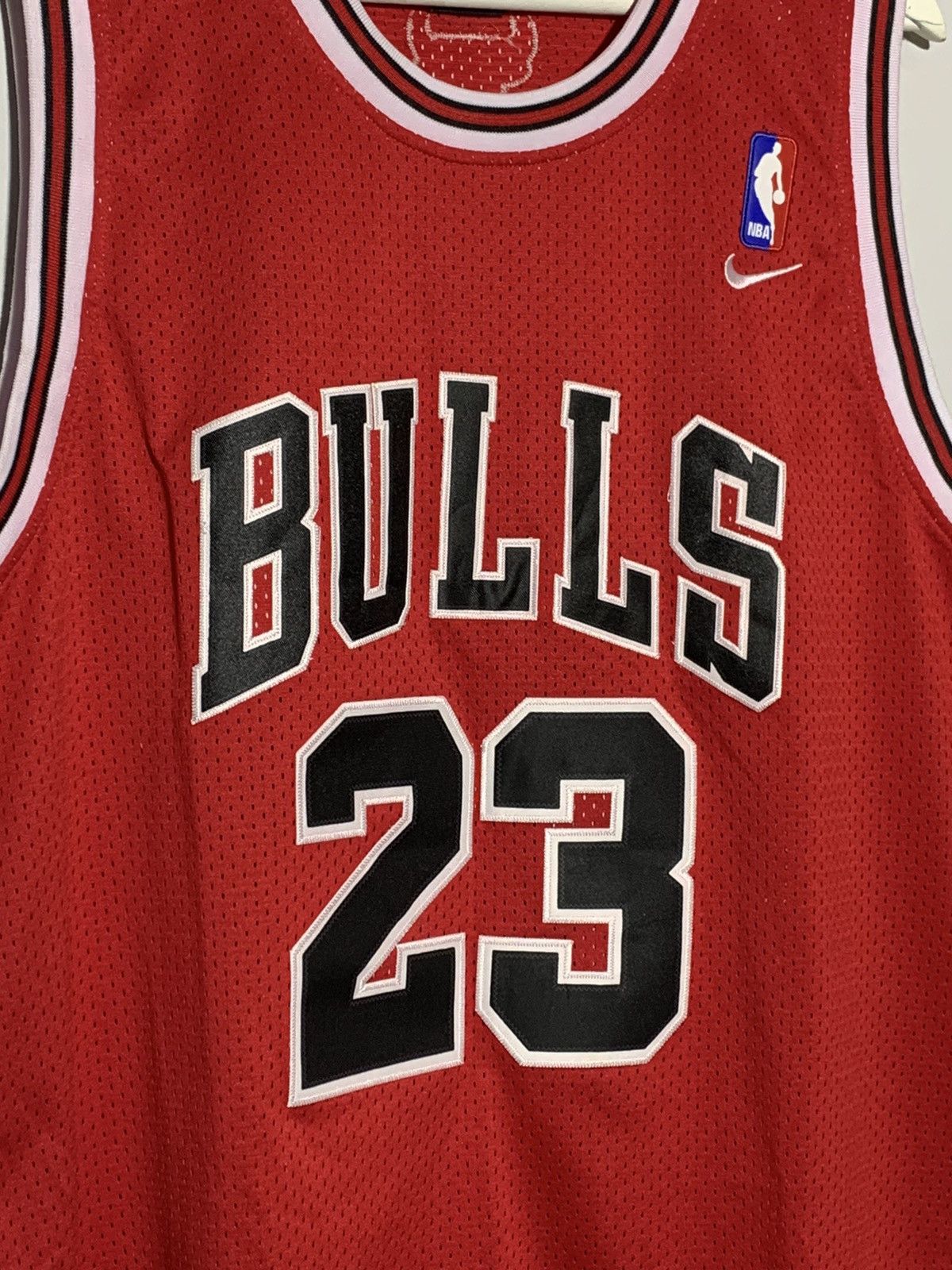 NBA × Nike × Vintage #23 Micheal Jordan Chicago Bulls Nike Vintage Y2k Jersey Size US L / EU 52-54 / 3 - 3 Thumbnail