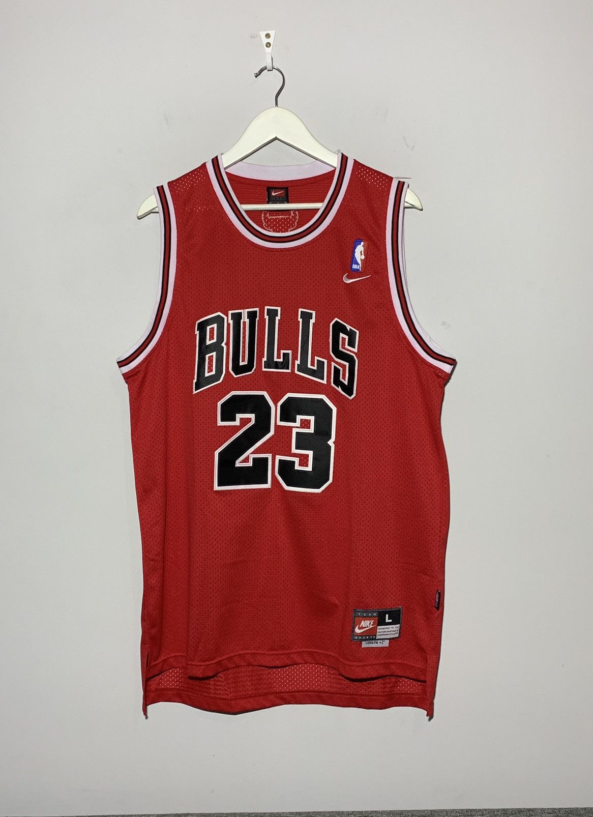 NBA × Nike × Vintage #23 Micheal Jordan Chicago Bulls Nike Vintage Y2k Jersey Size US L / EU 52-54 / 3 - 1 Thumbnail
