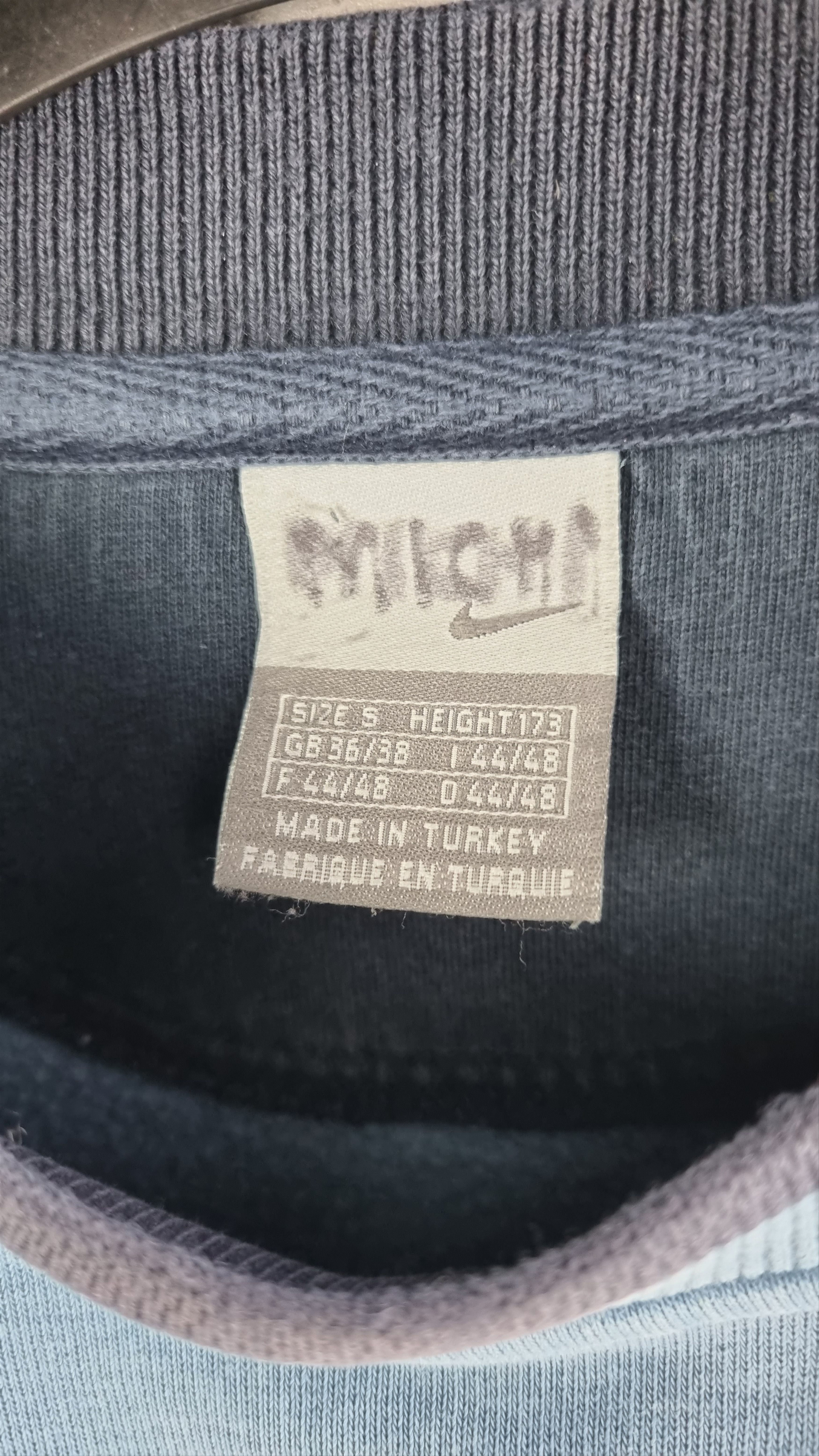 Nike × Vintage Rare NIKE central swoosh Vintage sweatshirt Travis Scott Size US S / EU 44-46 / 1 - 6 Thumbnail