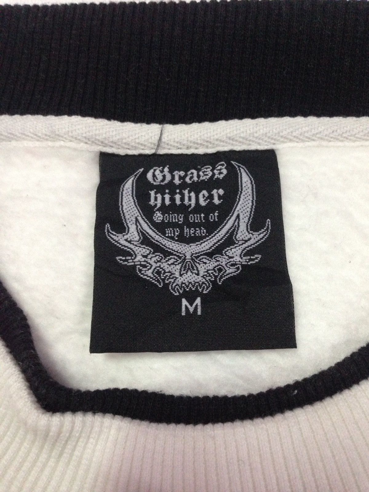 Japanese Brand Vintage 90's Sukajan Dragon Sweatshirts Size M Size US M / EU 48-50 / 2 - 5 Thumbnail