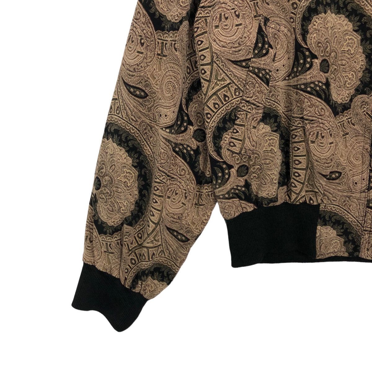 Japanese Brand VINTAGE BOMBER SILK OVERPRINT JACKET ROBUROI JAPAN Size US M / EU 48-50 / 2 - 3 Thumbnail