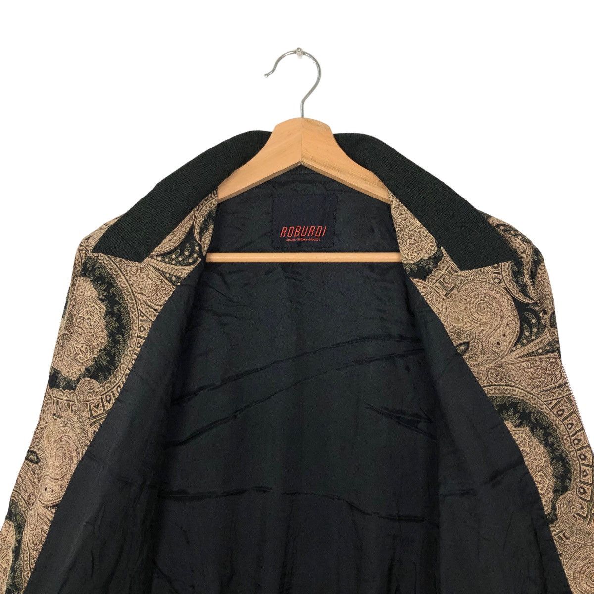 Japanese Brand VINTAGE BOMBER SILK OVERPRINT JACKET ROBUROI JAPAN Size US M / EU 48-50 / 2 - 10 Thumbnail