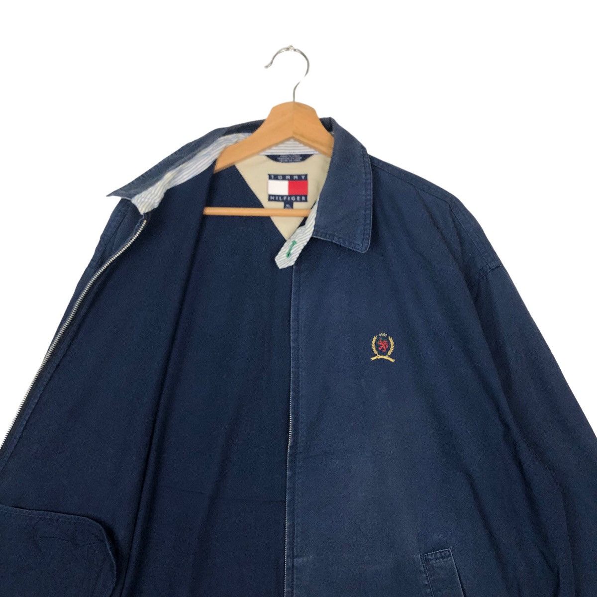 Japanese Brand VINTAGE BOMBER JACKET RARE DESIGN TOMMY HILFIGER Size US XL / EU 56 / 4 - 9 Thumbnail