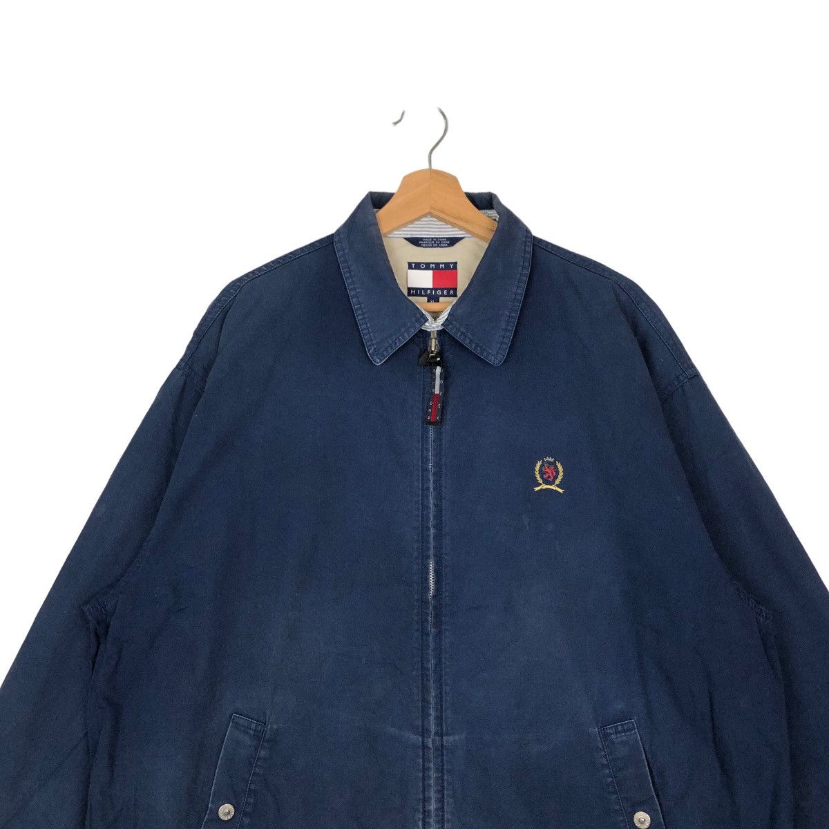 Japanese Brand VINTAGE BOMBER JACKET RARE DESIGN TOMMY HILFIGER Size US XL / EU 56 / 4 - 2 Thumbnail