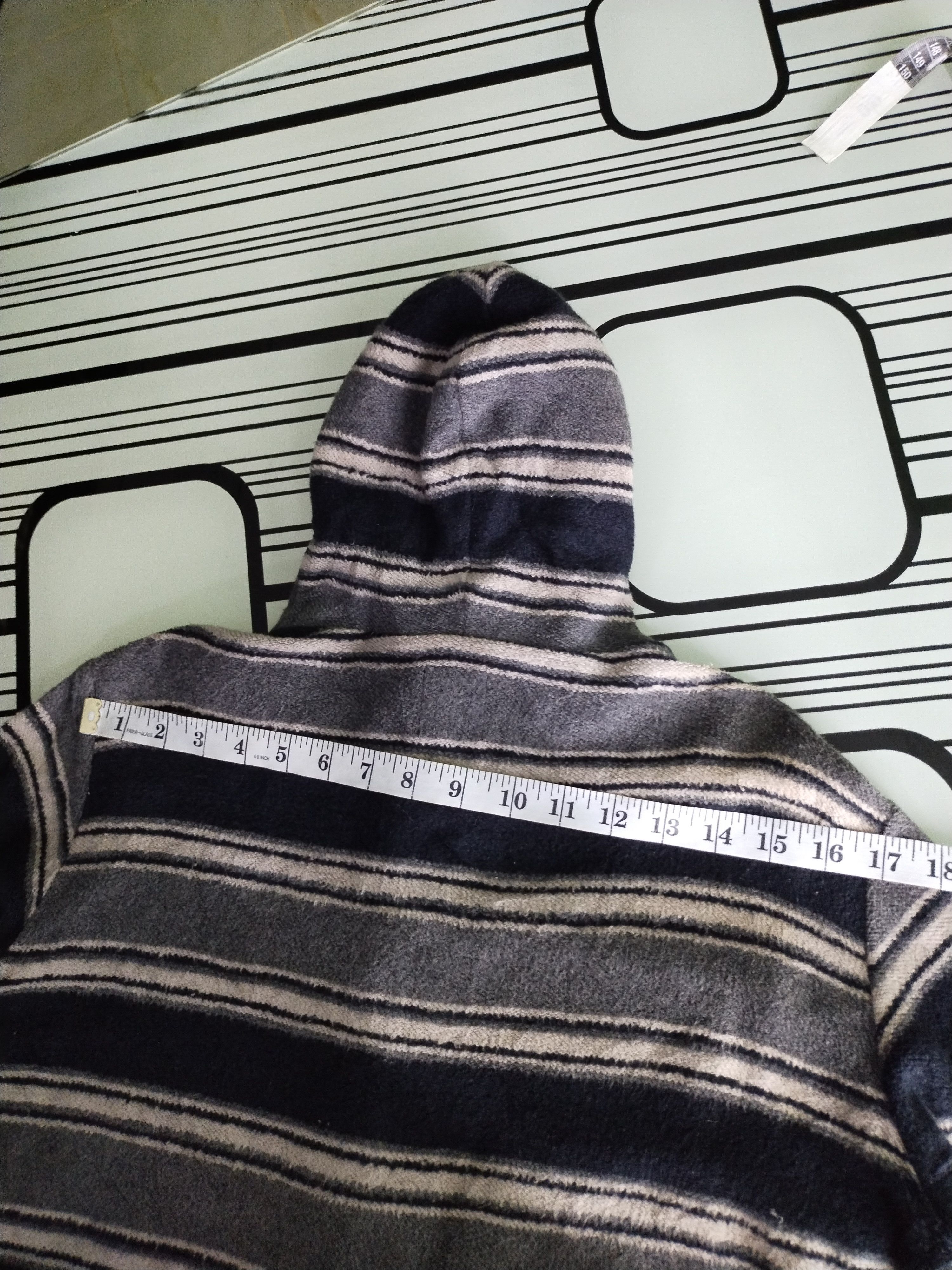 Hai Sporting Gear ISSEY MIYAKE DESIGN STUDIOS HAI SPORTING GEAR HOODIE Size US S / EU 44-46 / 1 - 14 Thumbnail