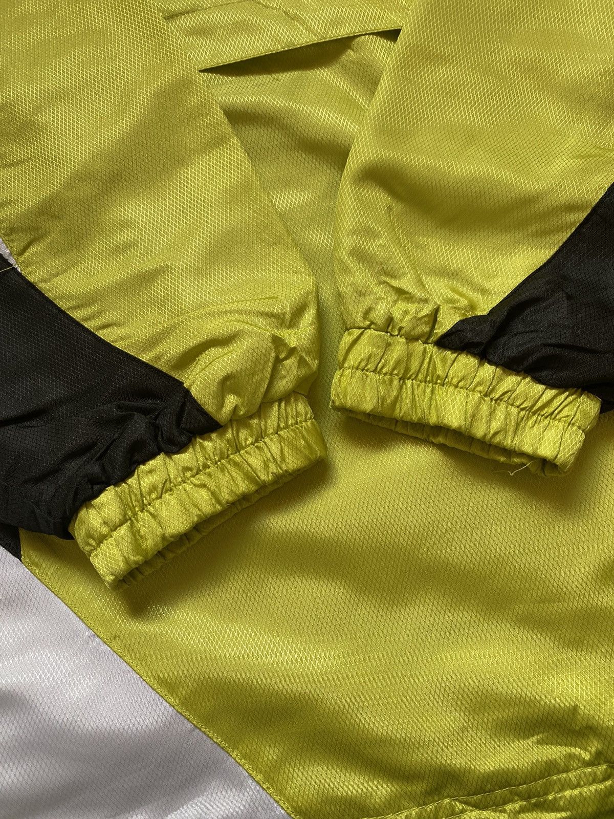 Japanese Brand YONEX TRAINING JACKET Size US XL / EU 56 / 4 - 9 Thumbnail