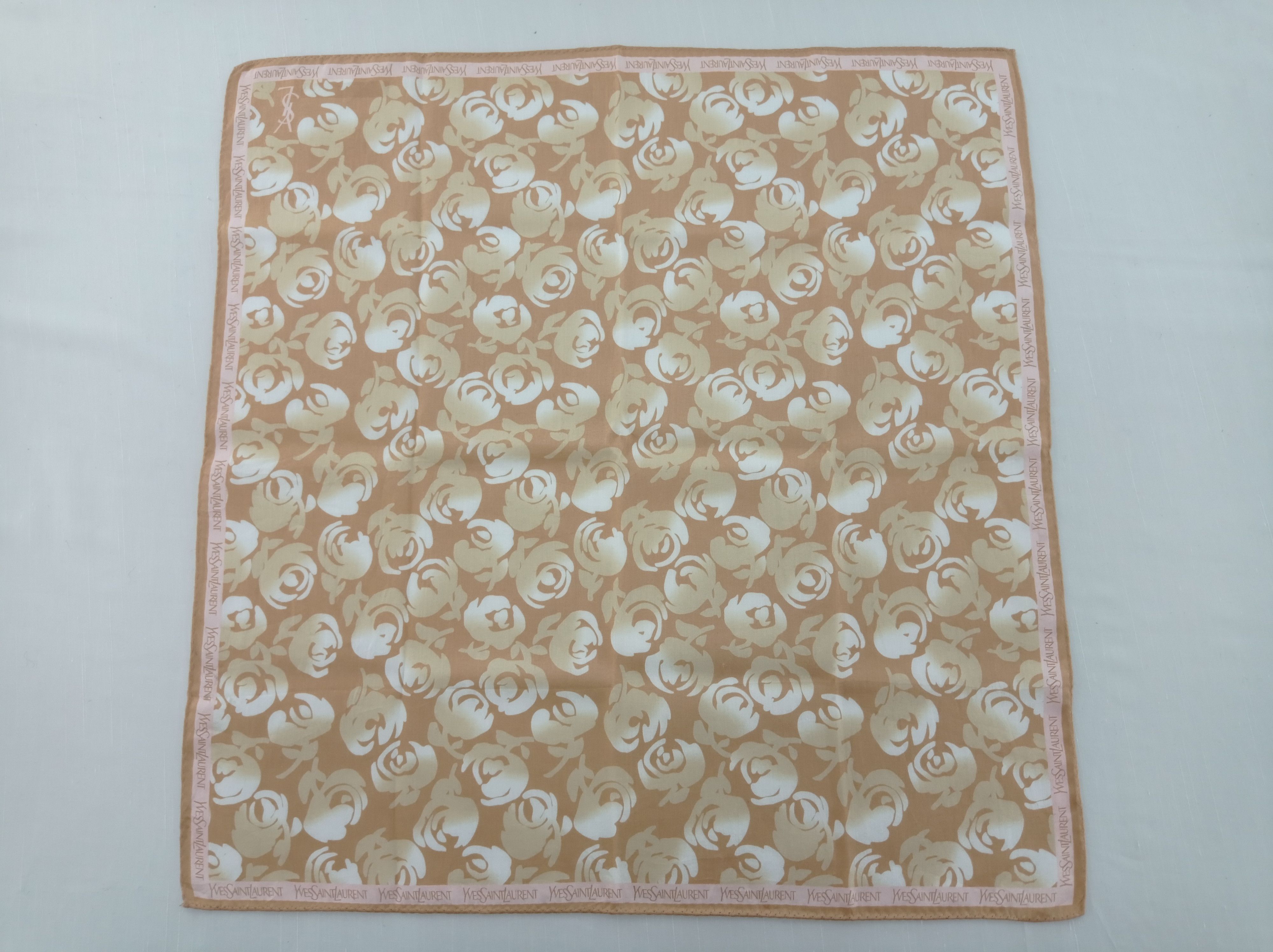 Yves Saint Laurent Vintage Yves Saints Lauren Handkerchief / Neckwear / Bandana Size ONE SIZE - 1 Thumbnail