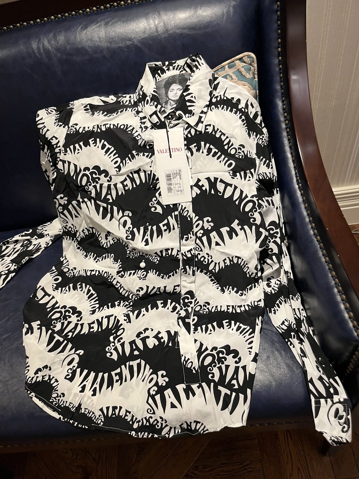 Valentino 1970 archive classic wave print silk shirt Size US M / EU 48-50 / 2 - 10 Thumbnail