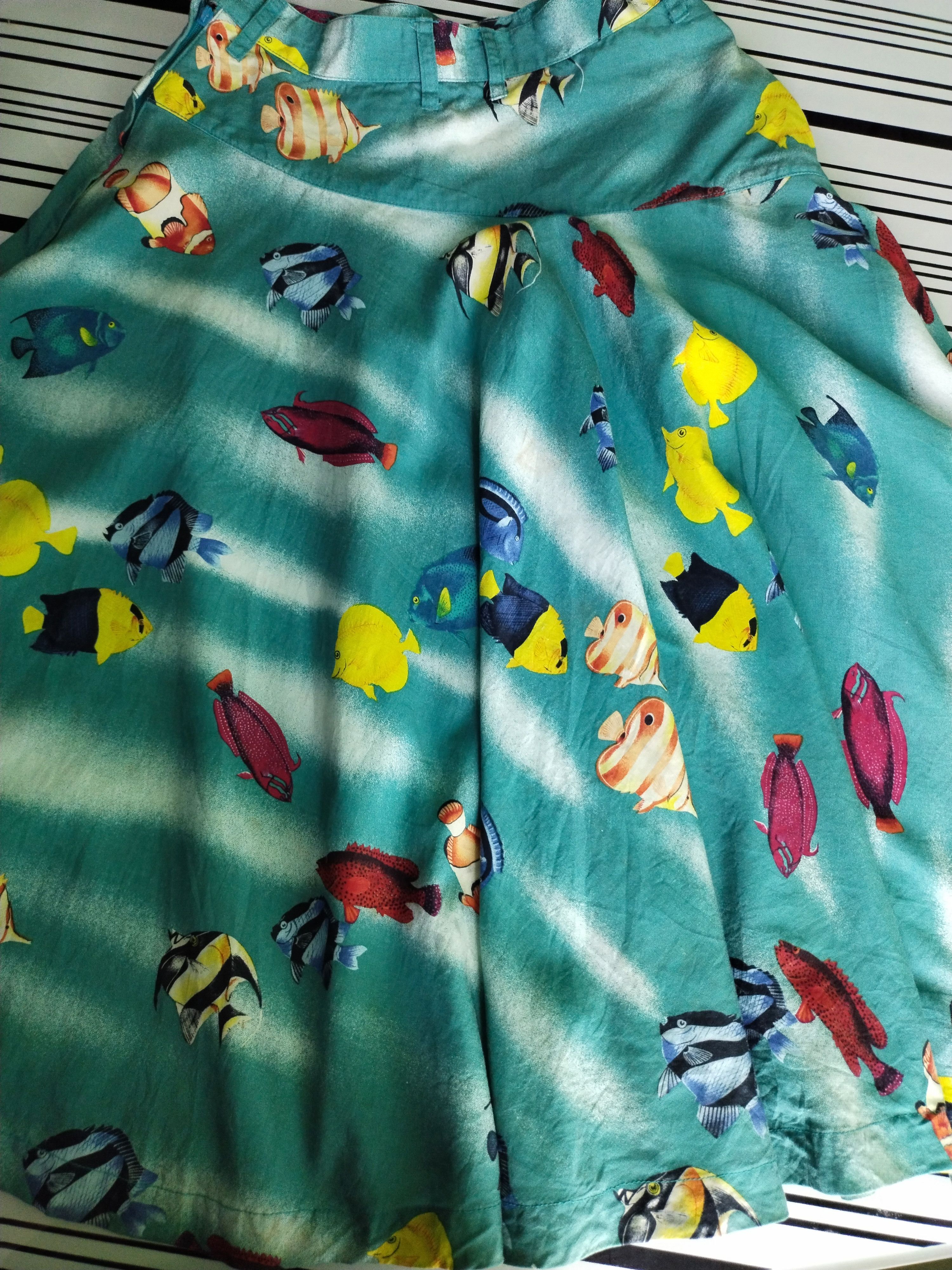 Tsumori Chisato VINTAGE FLARED MAXI SKIRT TOP HAWAII PRINT PLETHORA FISH Size 34" / US 12 / IT 48 - 11 Thumbnail