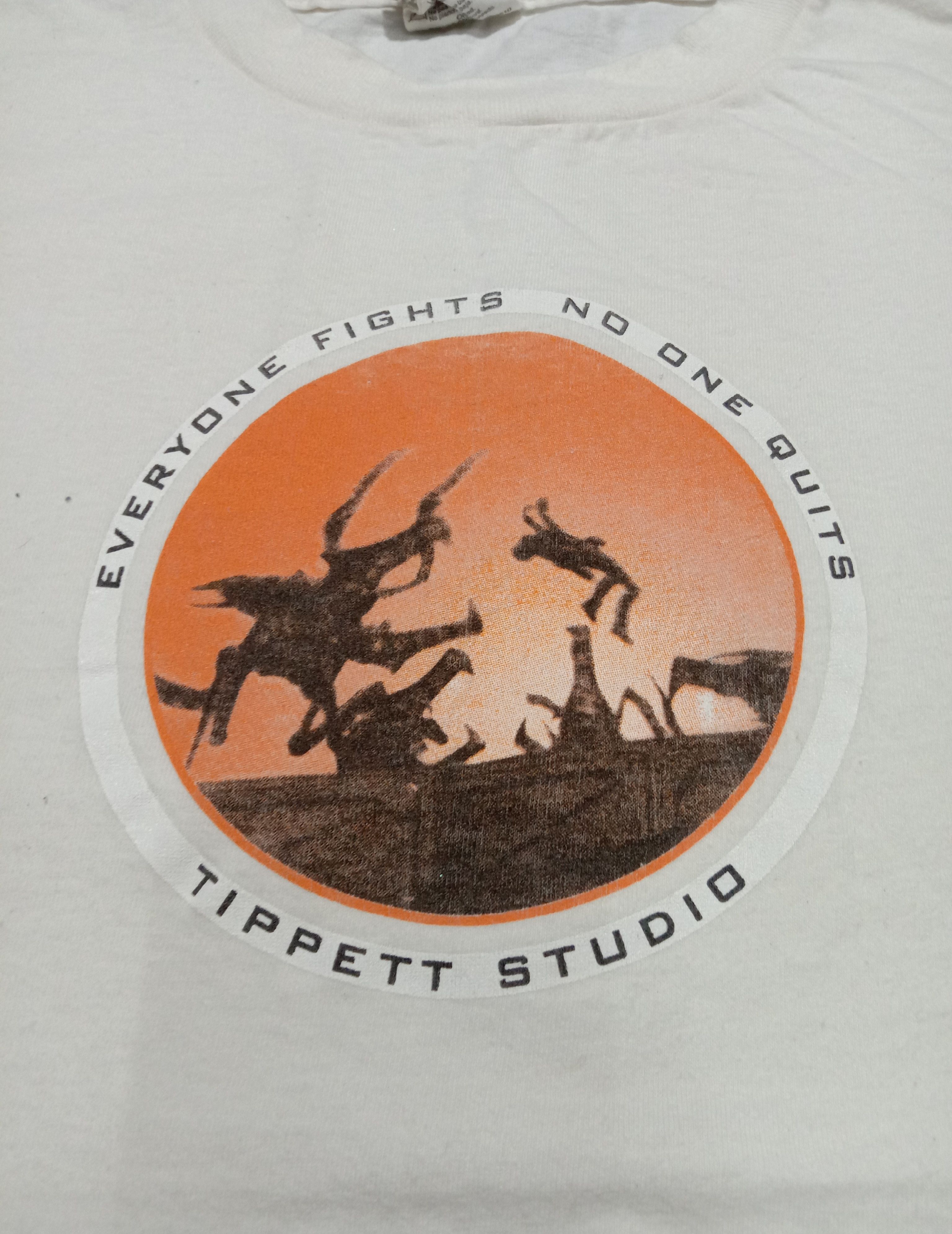 Vintage Vintage ONEITA Tippett Studio Everyone Fight Tee Size US L / EU 52-54 / 3 - 2 Thumbnail