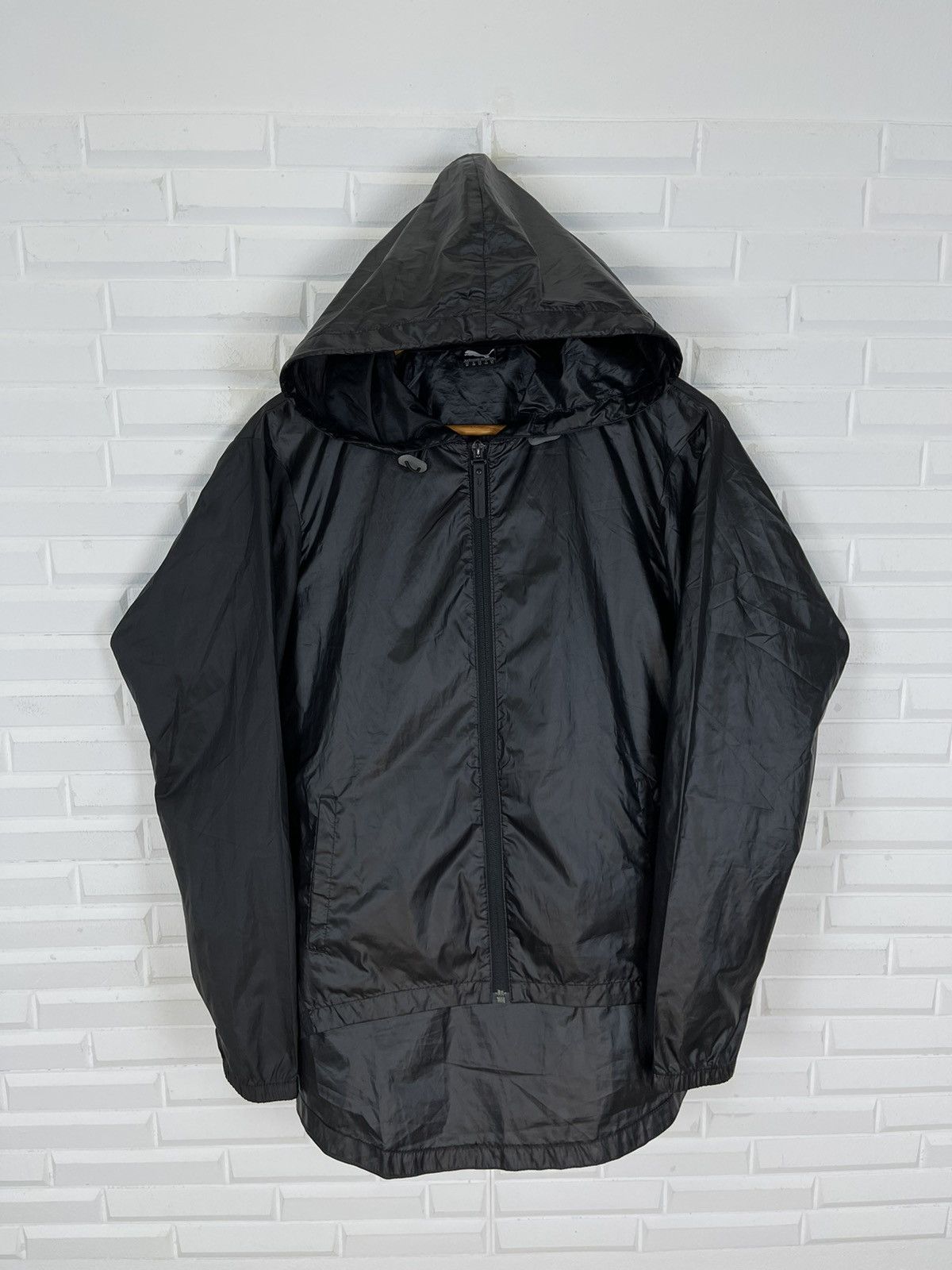 Hussein Chalayan × Puma Black PUMA by HUSSEIN CHAYALAN Windbreaker BIG SPELLOUT Size US M / EU 48-50 / 2 - 6 Thumbnail