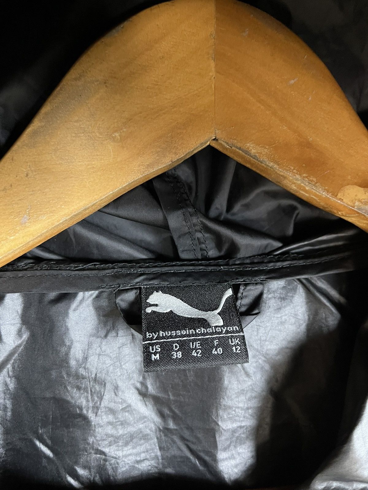 Hussein Chalayan × Puma Black PUMA by HUSSEIN CHAYALAN Windbreaker BIG SPELLOUT Size US M / EU 48-50 / 2 - 5 Thumbnail