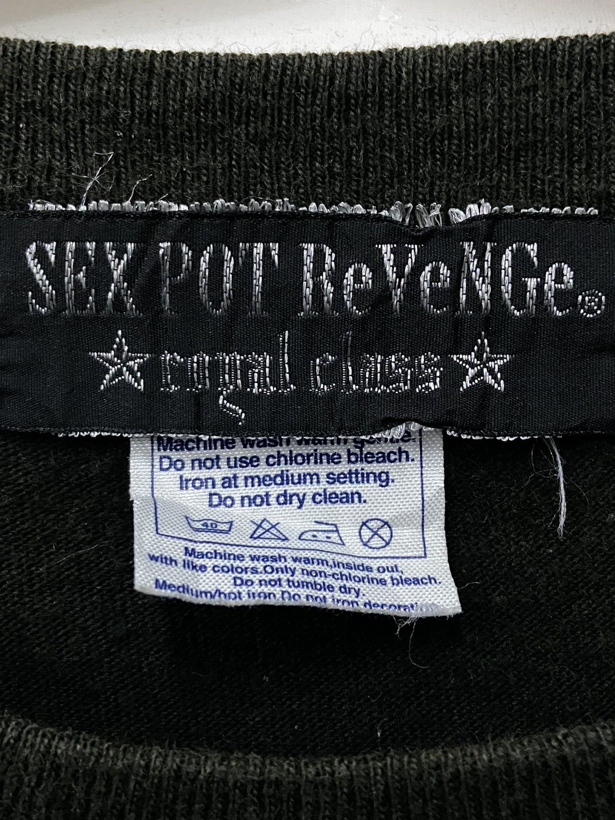 Japanese Brand × Seditionaries × Vintage Vintage Sex Pot Revenge “Crazy Bunny” Long Sleeve Tshirt Size US M / EU 48-50 / 2 - 11 Thumbnail
