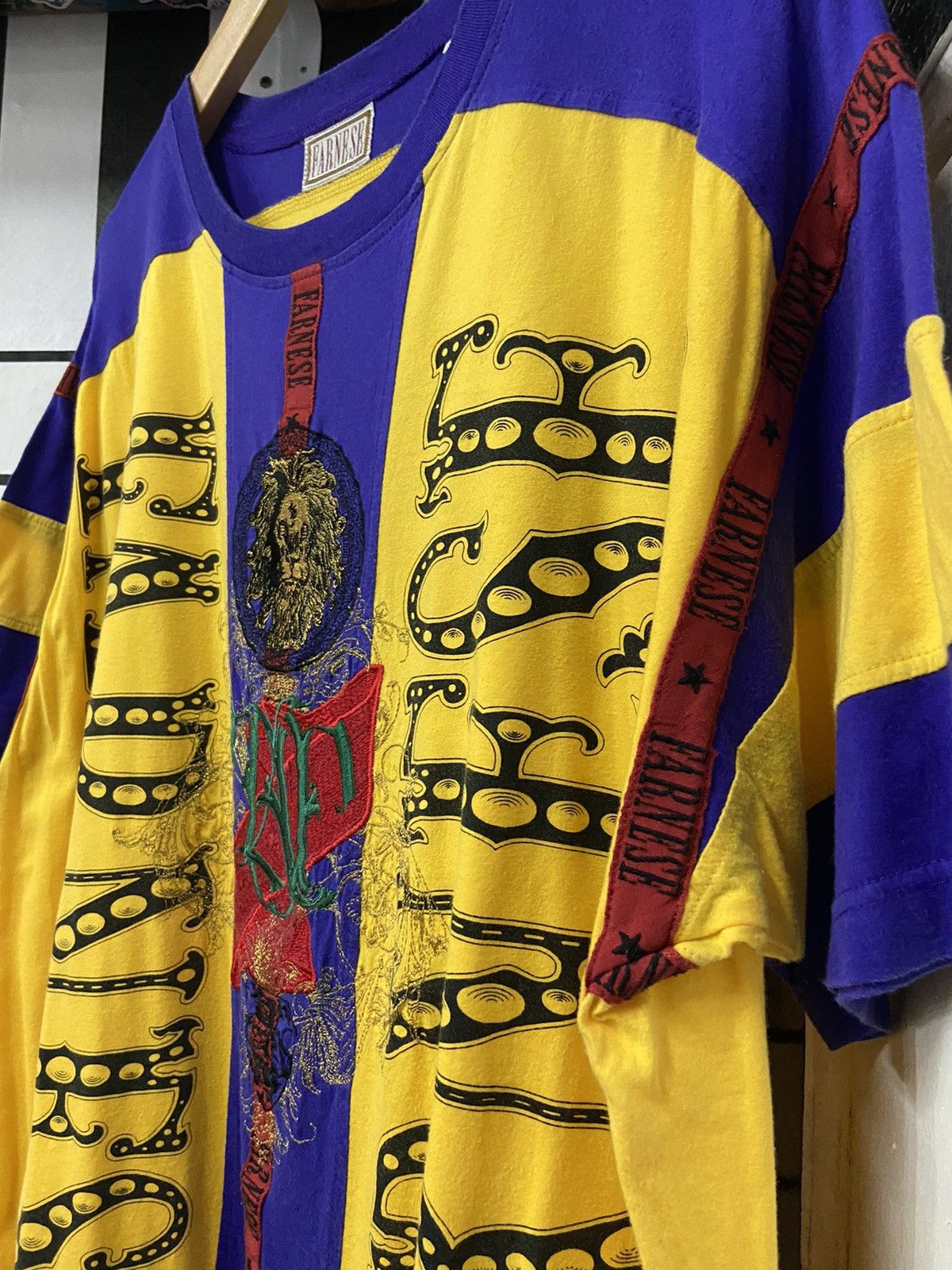 Designer × Vintage Vintage 90’s Farnese Royal Marine Embroidered Tshirt Size US XL / EU 56 / 4 - 8 Thumbnail