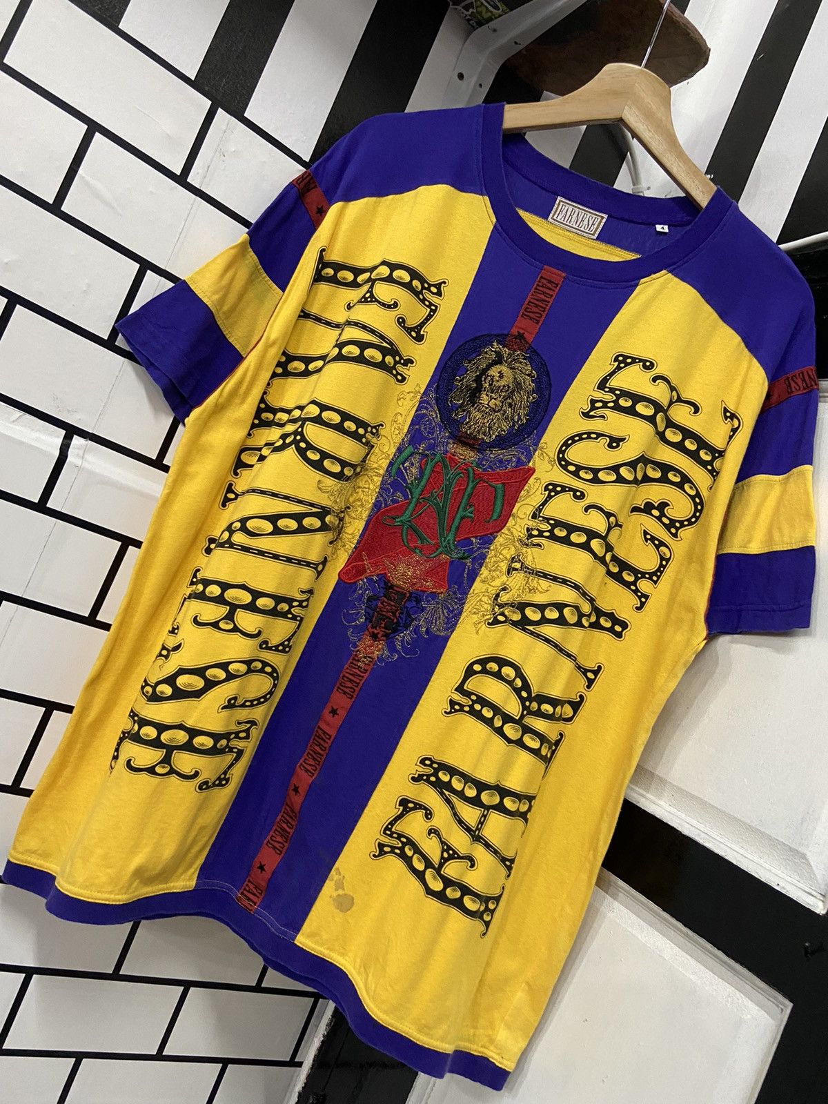Designer × Vintage Vintage 90’s Farnese Royal Marine Embroidered Tshirt Size US XL / EU 56 / 4 - 3 Thumbnail