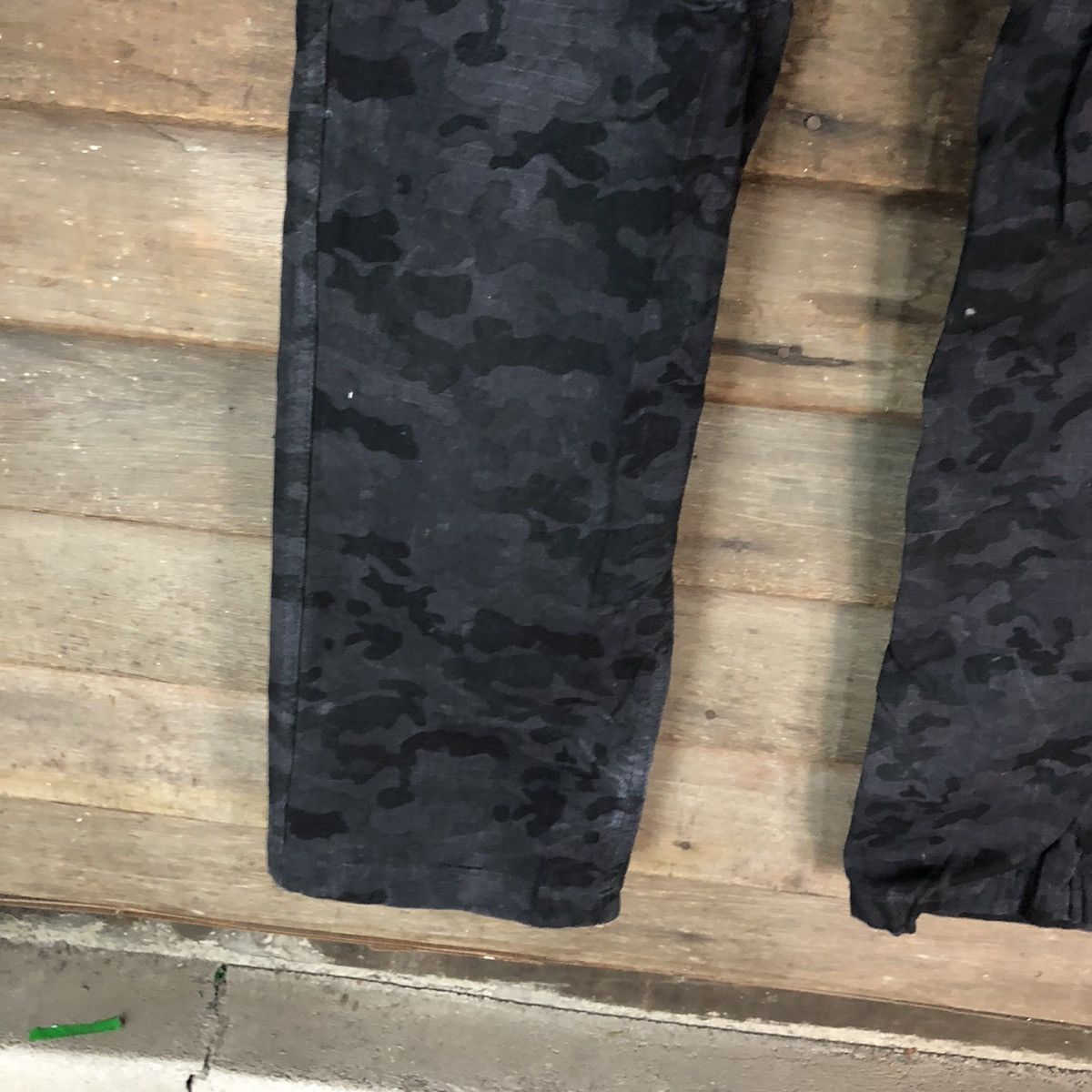 Japanese Brand Gladiotor Grey camo multi pocket utility Cargo Pants #7062 Size US 28 / EU 44 - 8 Thumbnail