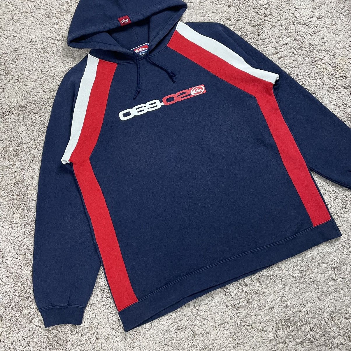 Quiksilver Vintage Quiksilver Centre Logo Hoodie Size US L / EU 52-54 / 3 - 3 Thumbnail