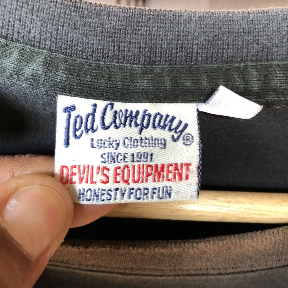 Vintage Faded Ted Company Devils Equipment Tshirt Size US XL / EU 56 / 4 - 14 Thumbnail
