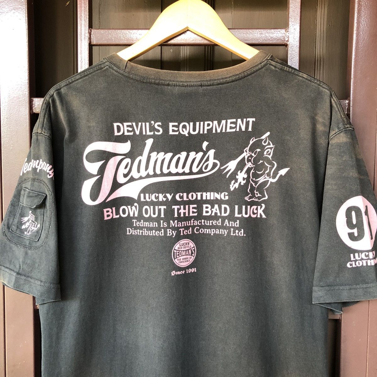 Vintage Faded Ted Company Devils Equipment Tshirt Size US XL / EU 56 / 4 - 3 Thumbnail