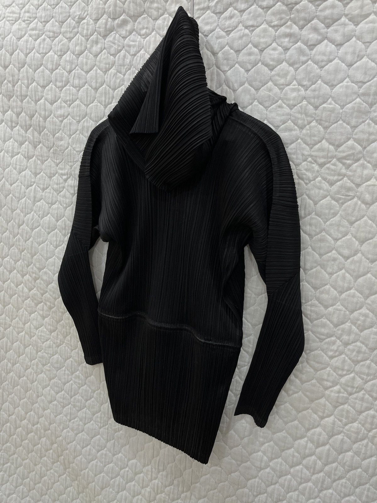 Pleats Please Issey Miyake (Oooo). ISSEY MIYAKE PLEATS PLEASE HOODIE JACKET Size M / US 6-8 / IT 42-44 - 6 Thumbnail