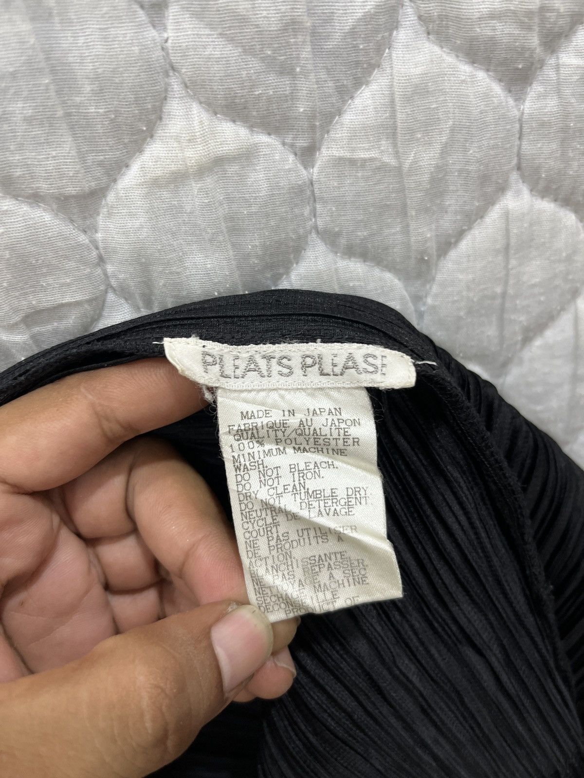 Pleats Please Issey Miyake (Oooo). ISSEY MIYAKE PLEATS PLEASE HOODIE JACKET Size M / US 6-8 / IT 42-44 - 9 Thumbnail