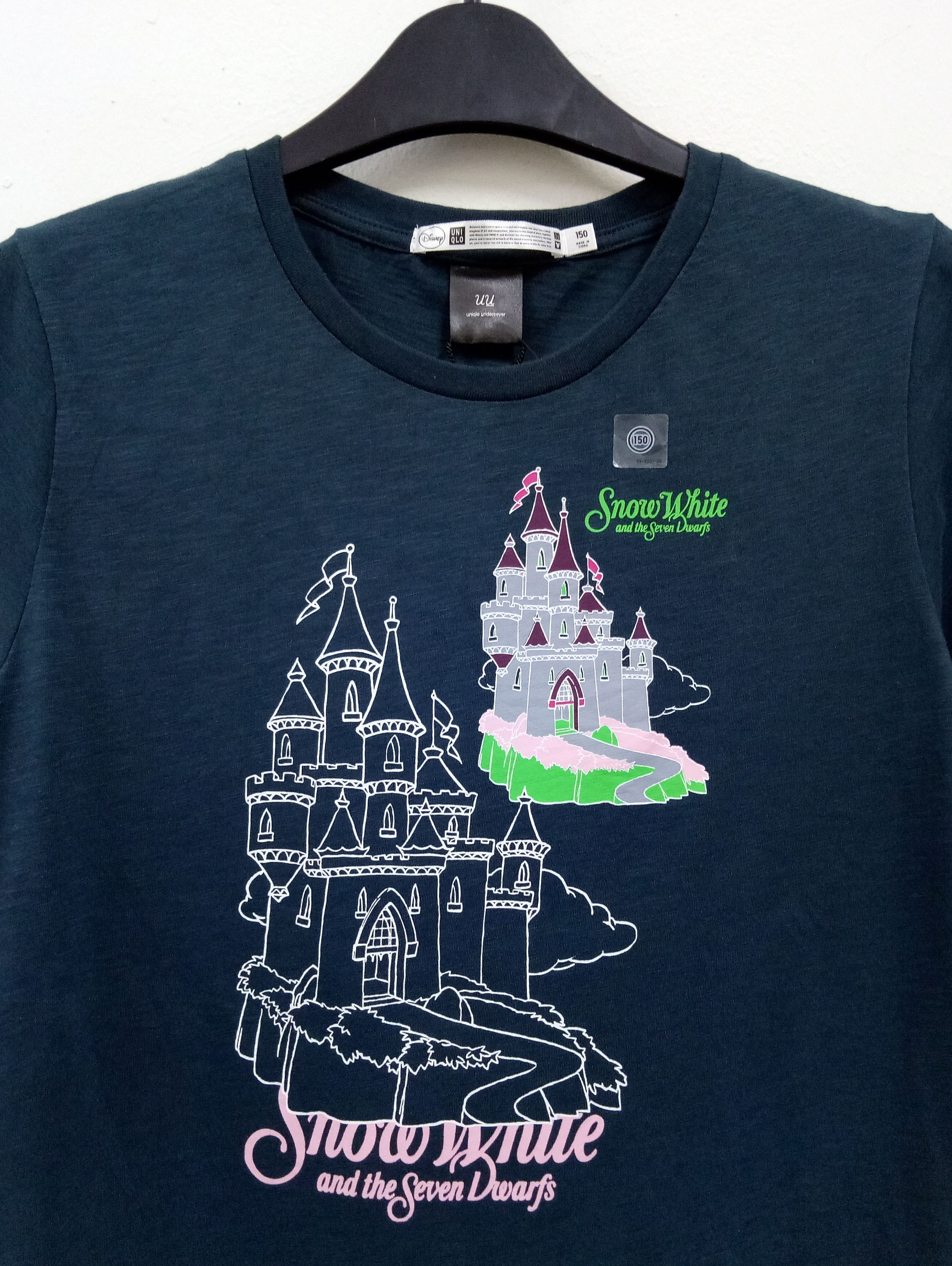 Undercover × Uniqlo 🔥NWT🔥Undercover X Jun Takashi X Uniqlo Snow White T-Shirt Size US XS / EU 42 / 0 - 5 Thumbnail