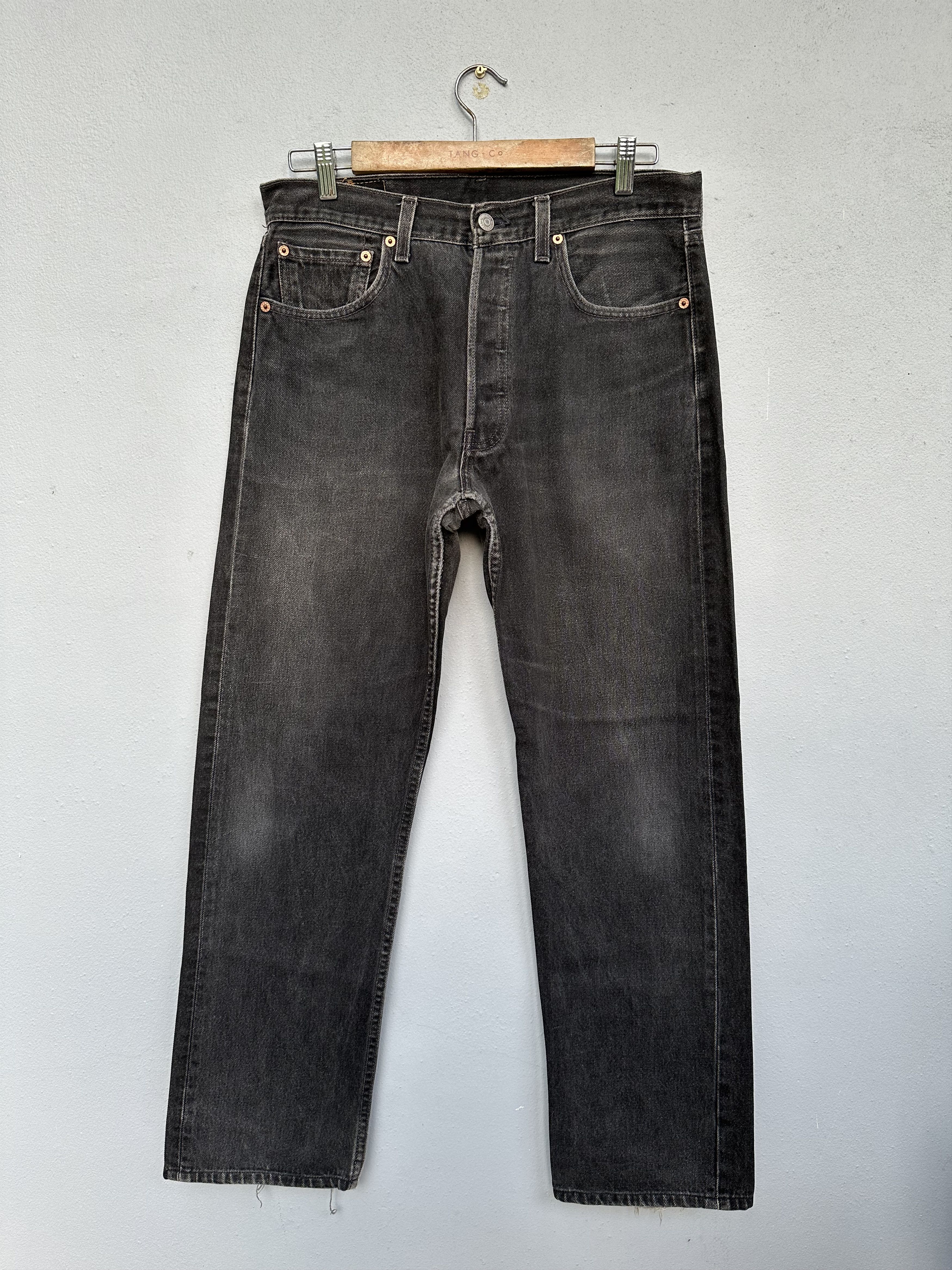image of Distressed Denim x Levis Vintage 1998 Levi's 501 Bombastic Distressed Super Black, Men's (Size 32)