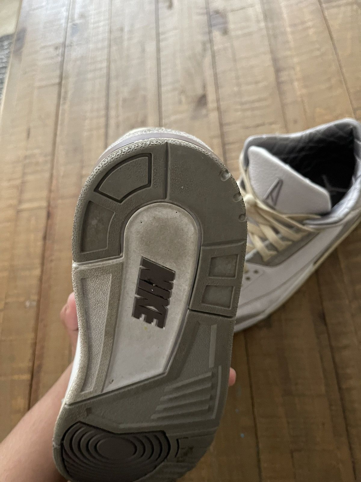 A Ma Maniere × Jordan Brand Jordan 3 A Ma Maniere Size US 10.5 / EU 43-44 - 6 Thumbnail