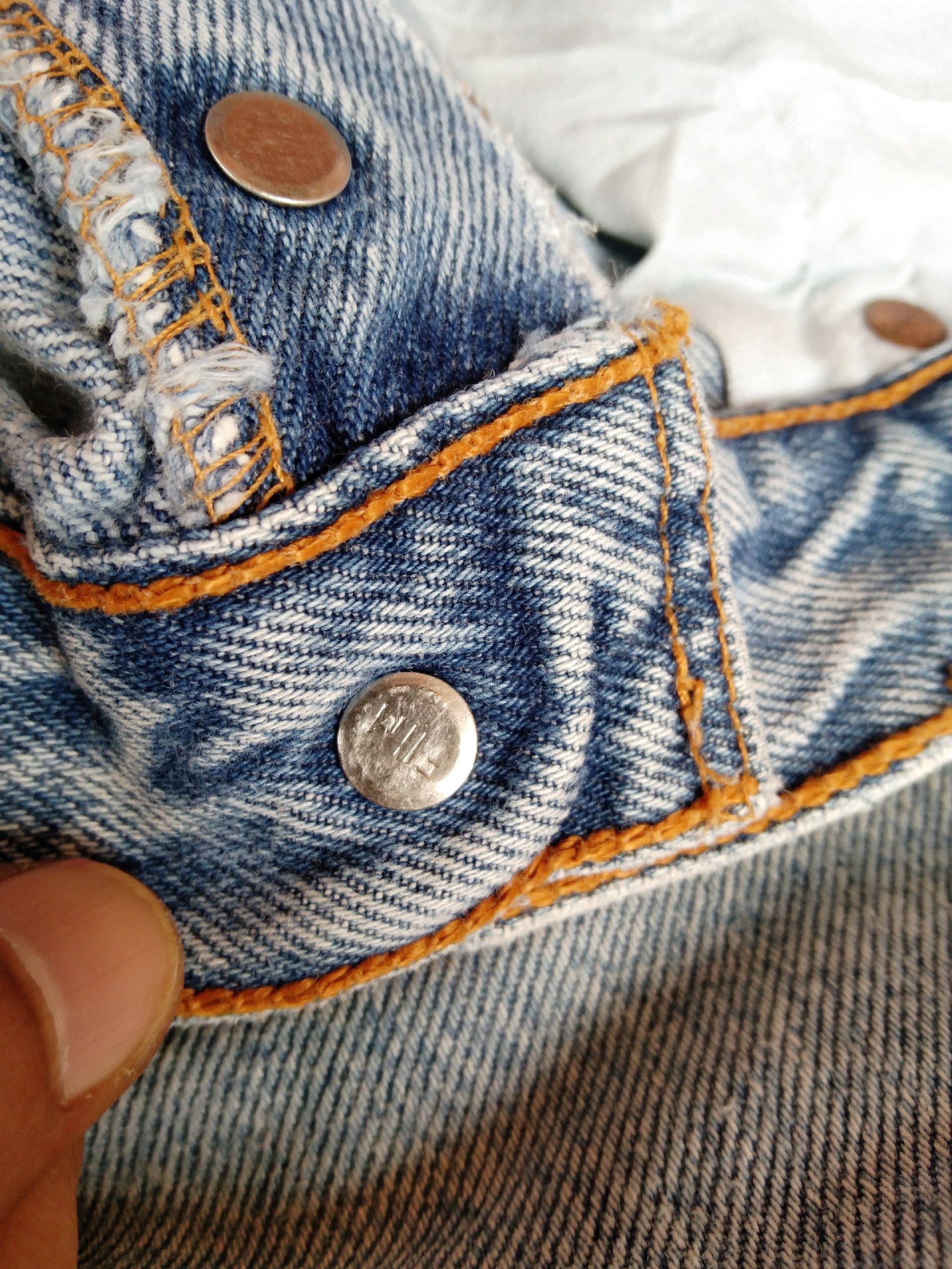 Levi's Vintage Levis 501 Light Wash Made In USA Distressed Jeans Size US 34 / EU 50 - 8 Thumbnail