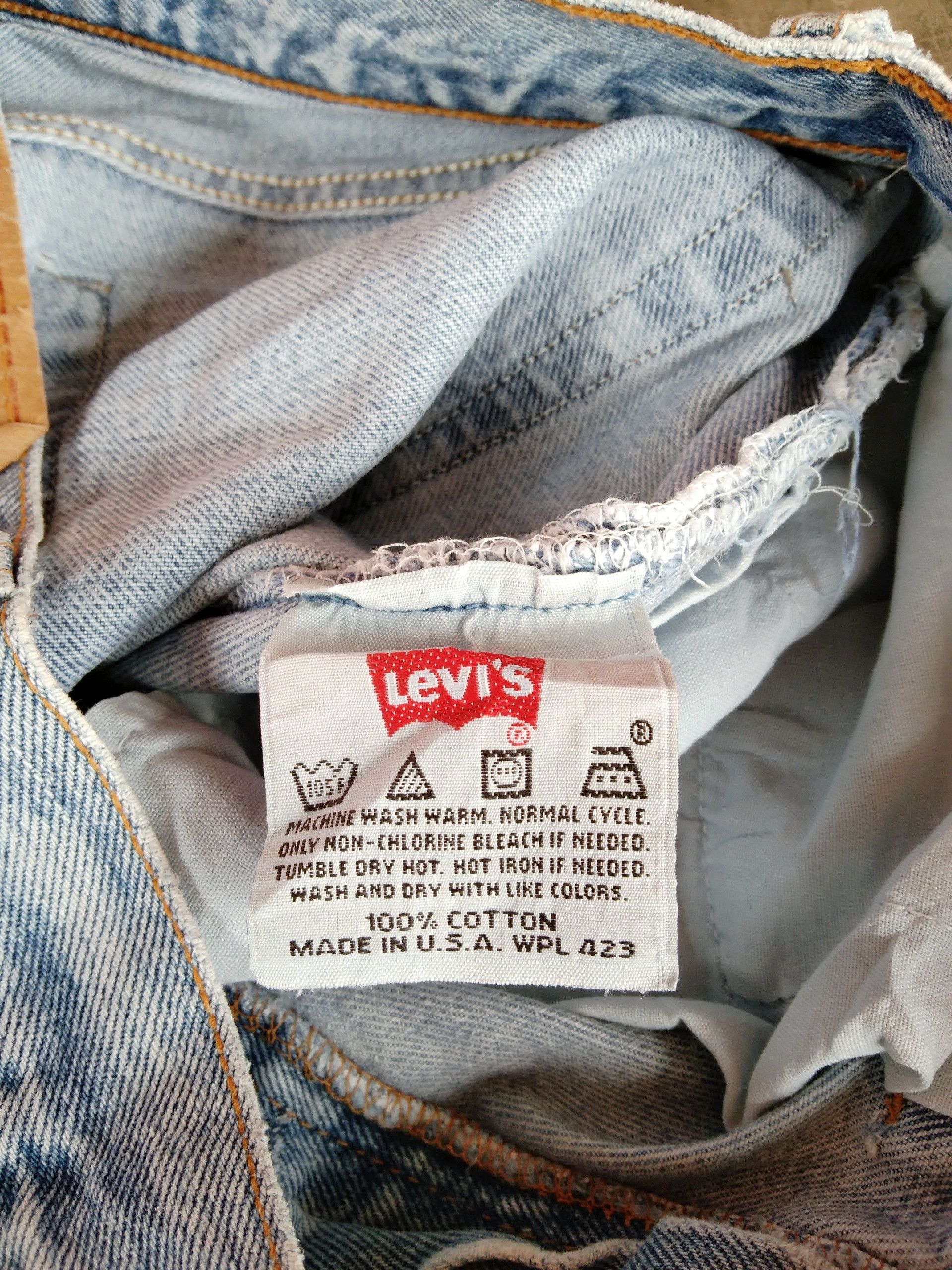 Levi's Vintage Levis 501 Light Wash Made In USA Distressed Jeans Size US 34 / EU 50 - 9 Thumbnail
