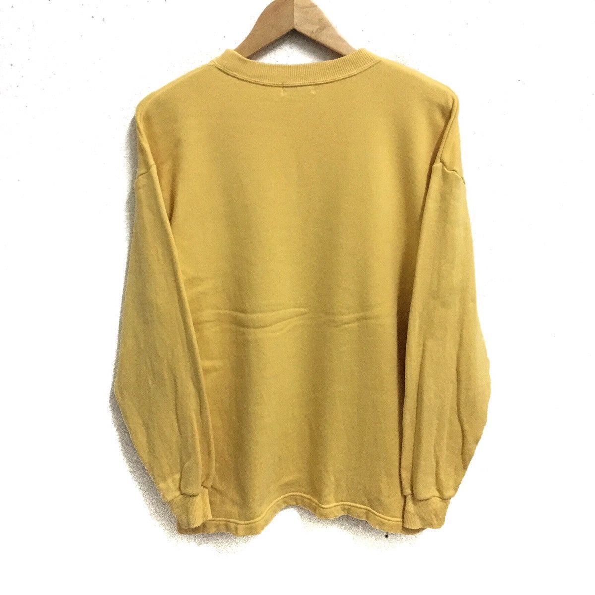 Cartoon Network × Disney WINNIE THE POOH CARTOON DISNEYLAND WALT OF DISNEY JUMPER Size US M / EU 48-50 / 2 - 2 Thumbnail