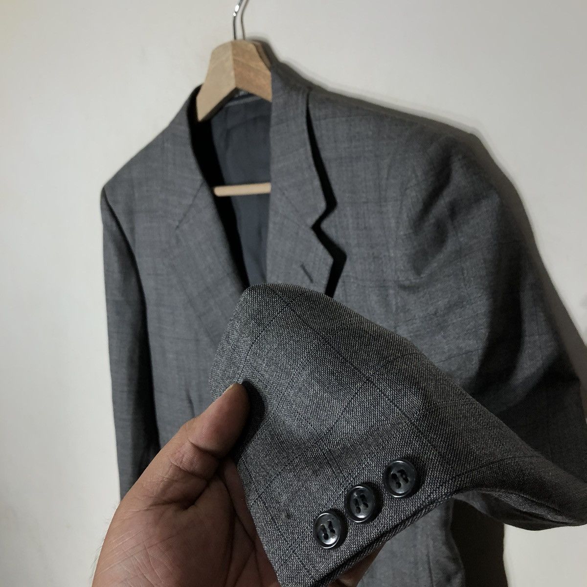 Burberry BURBERRYS STYLED AND DESIGNED IN ENGLAND Size US M / EU 48-50 / 2 - 6 Thumbnail