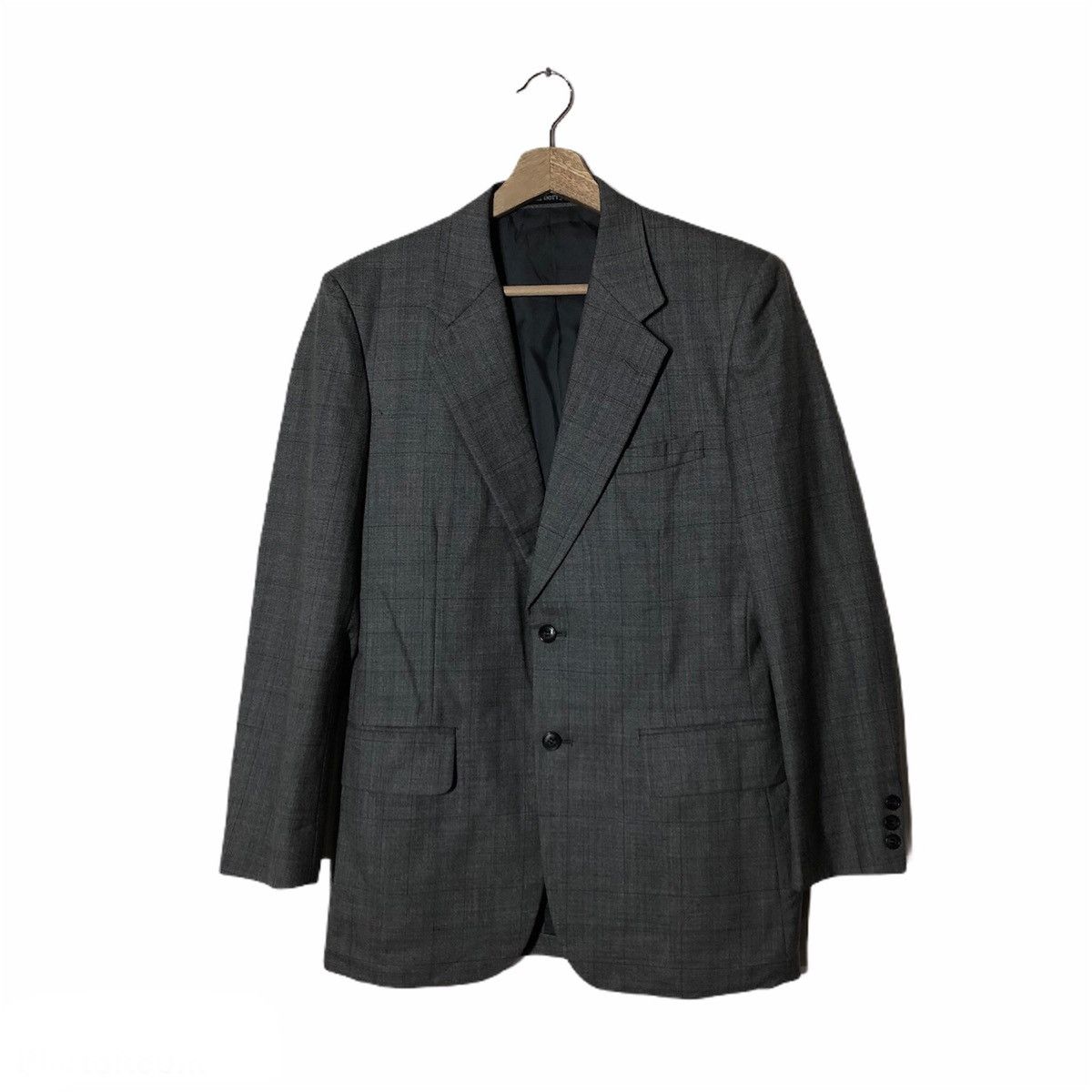 Burberry BURBERRYS STYLED AND DESIGNED IN ENGLAND Size US M / EU 48-50 / 2 - 2 Thumbnail