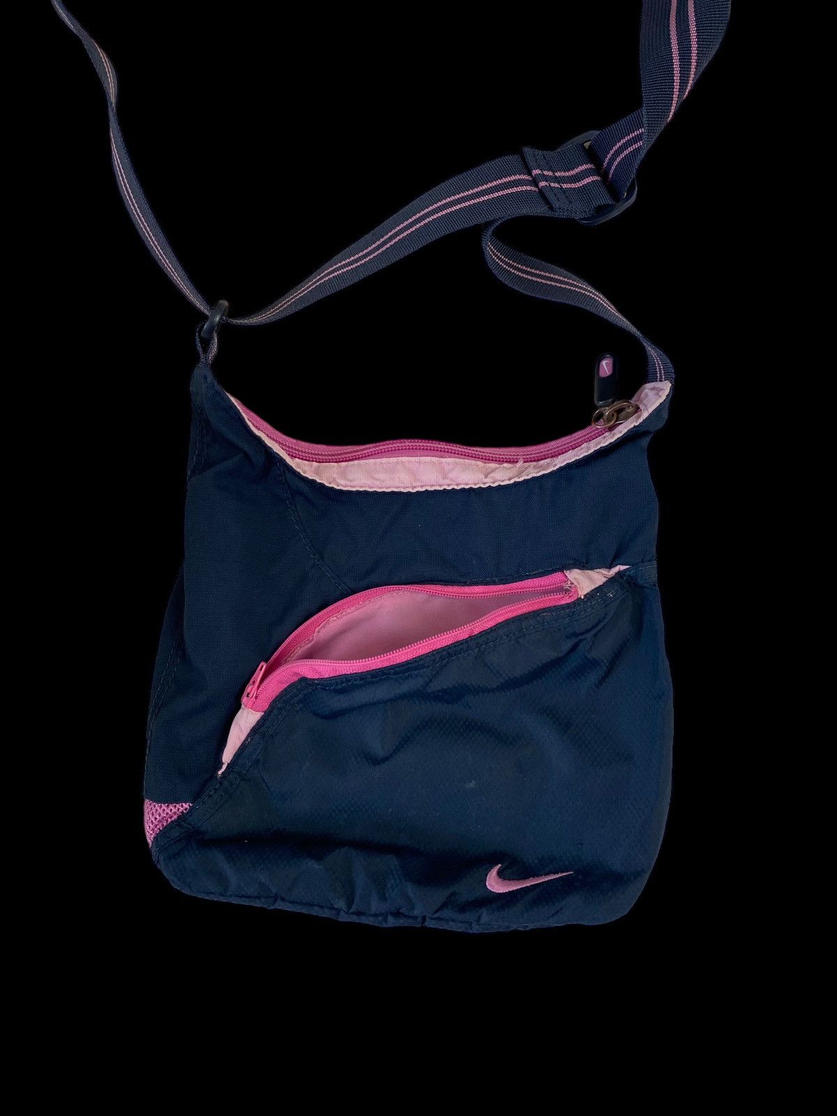 Pre-owned Nike X Vintage Nike Vintage Essential Swoosh Nylon Y2k Shoulder Bag In Pink