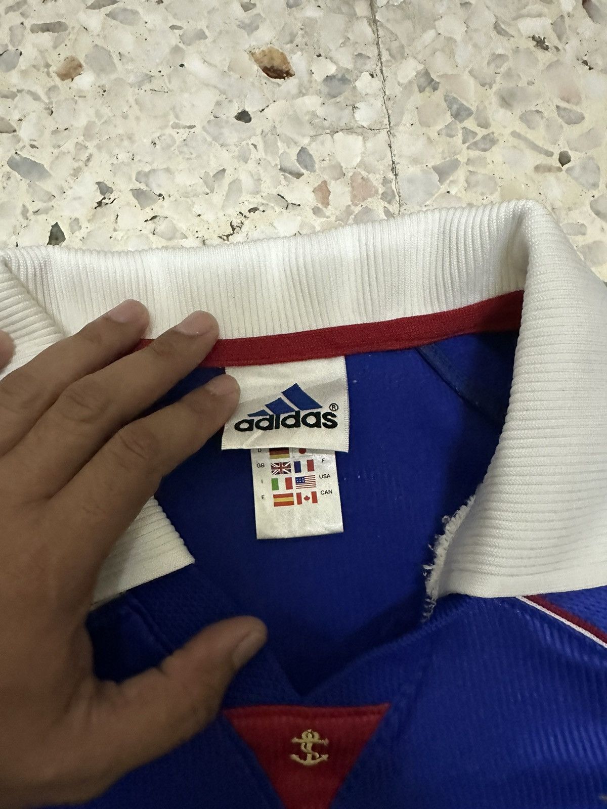 Adidas Vintage Adidas 2000 Yokohama marinos Jersey Champions J1 Size US L / EU 52-54 / 3 - 6 Thumbnail