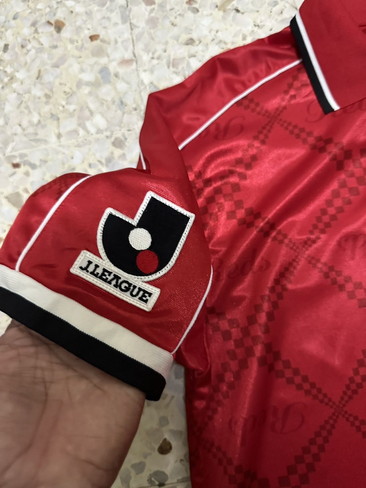 Vintage Vintage 1997/98 Red Diamond Uruwa Mitsubishi Jersey J League Size US L / EU 52-54 / 3 - 5 Thumbnail