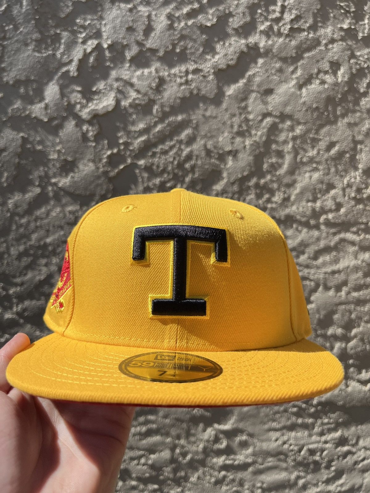 Texas Rangers Rangers Badge New Era Fitted Hat Yellow 7 1/4 New - In- Hand hotsell