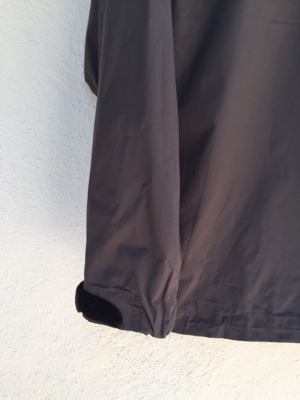 The North Face THE NORTH FACE WINDBREAKER SIDE POCKET HOODIES SWEATER Size US S / EU 44-46 / 1 - 6 Thumbnail
