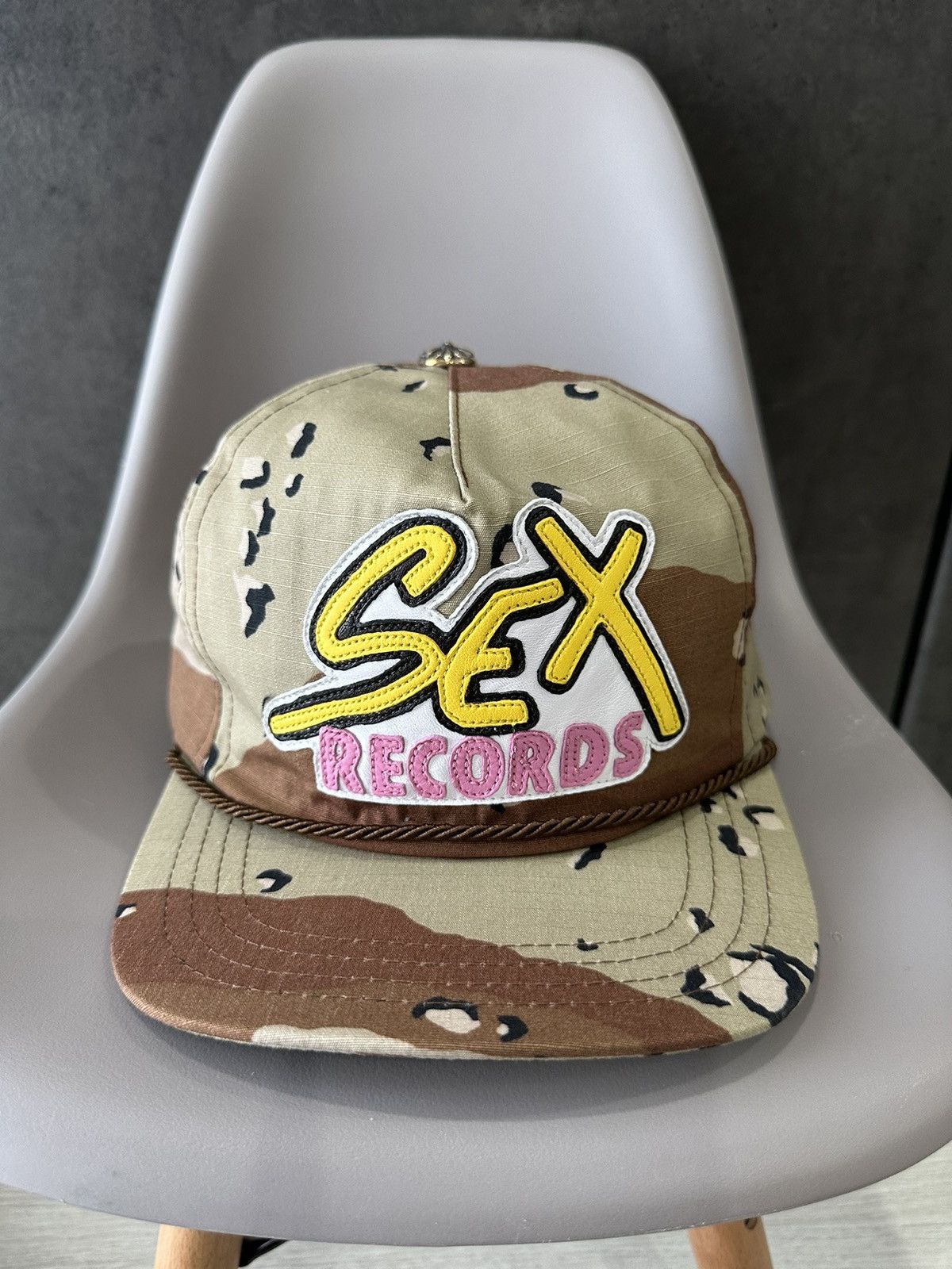 Chrome Hearts CHROME HEARTS SEX RECORDS DESERT CAMO HAT  display picture 3